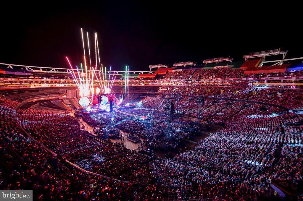 VILLAGE OF OAK GROVE - Residential