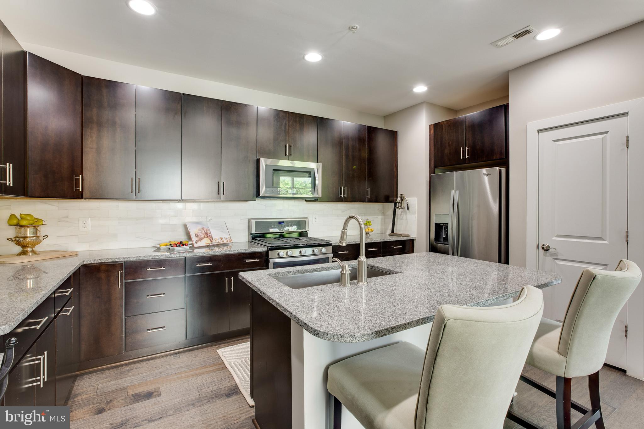 EYA ARTS DISTRICT - Residential