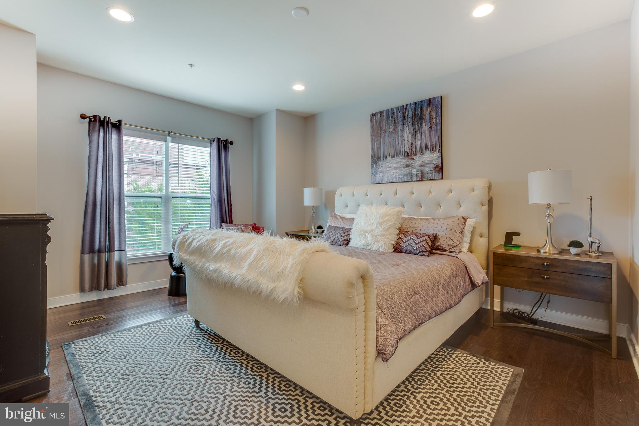 EYA ARTS DISTRICT - Residential