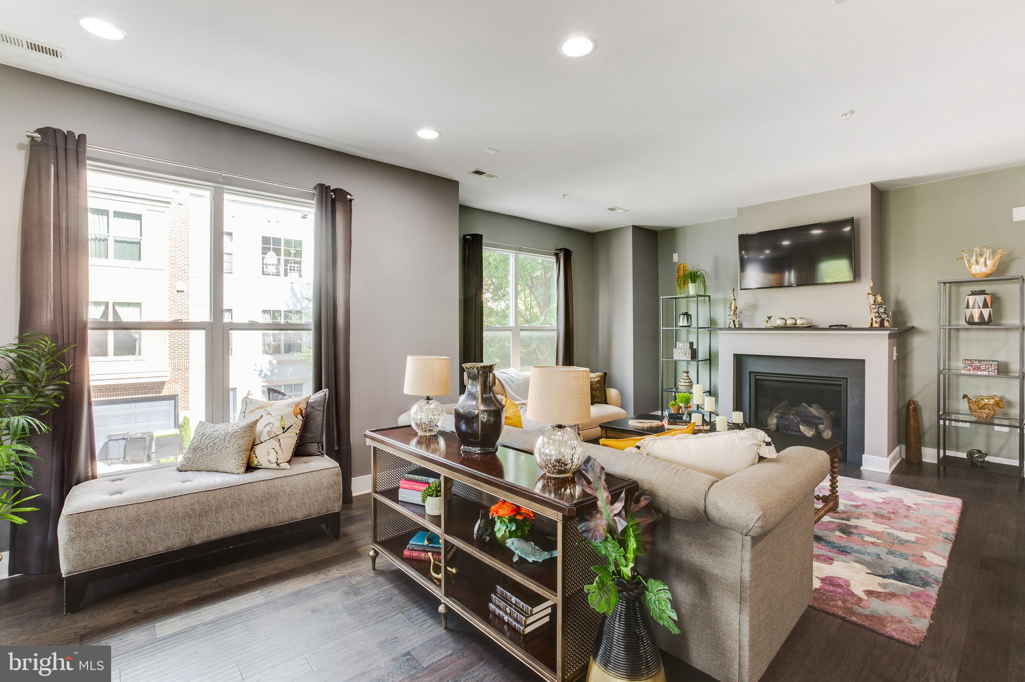 EYA ARTS DISTRICT - Residential