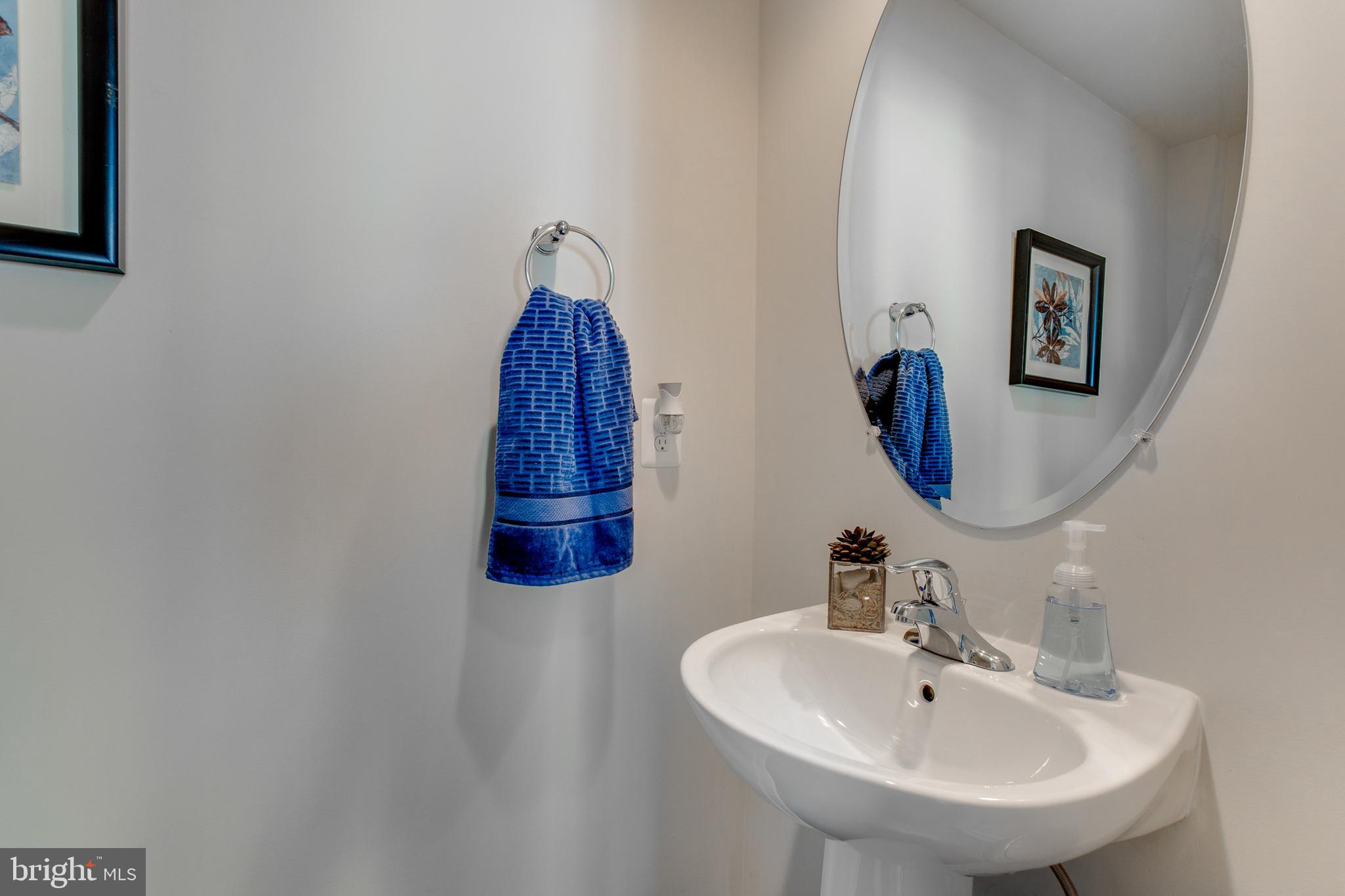 EYA ARTS DISTRICT - Residential