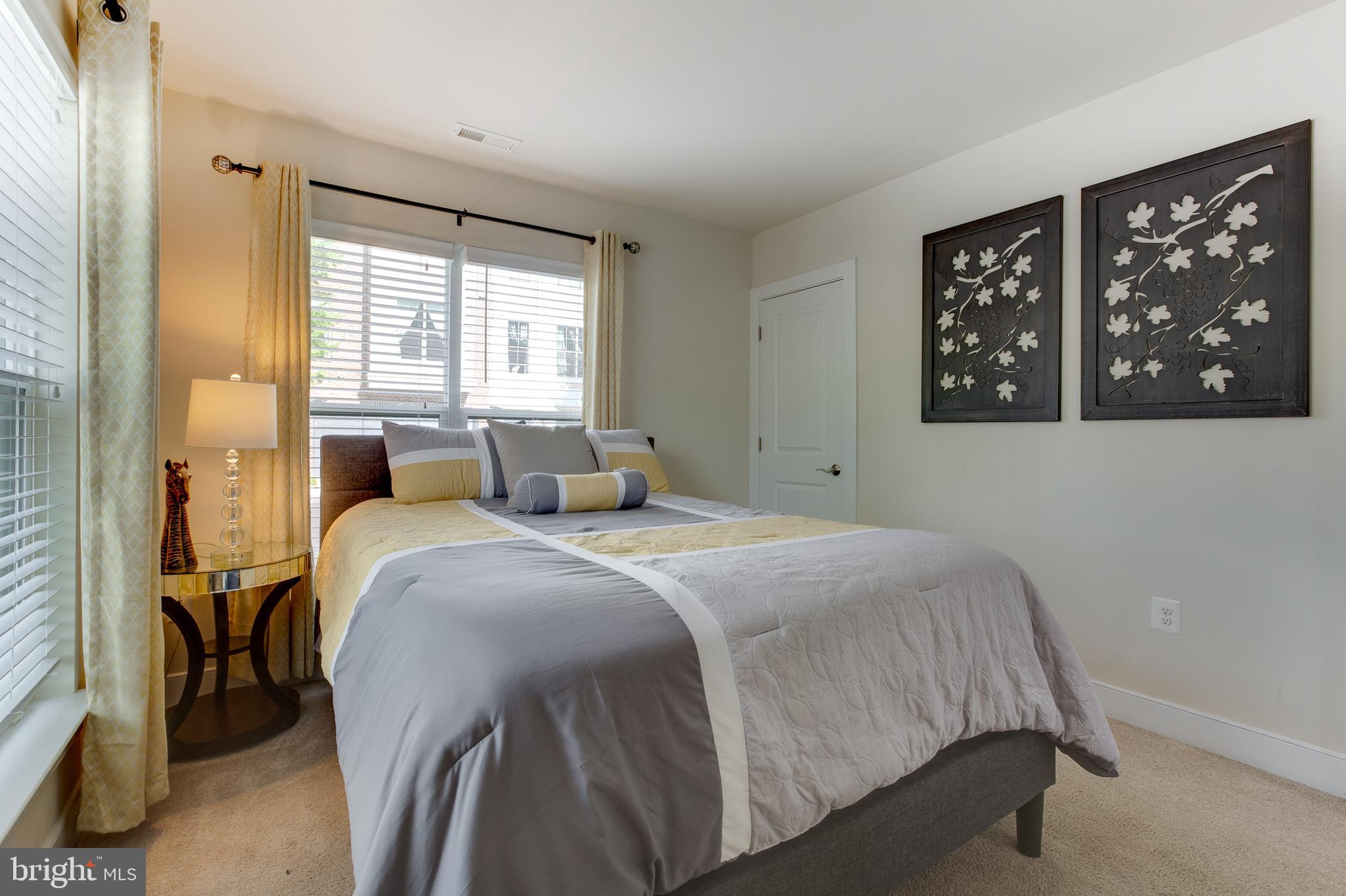 EYA ARTS DISTRICT - Residential