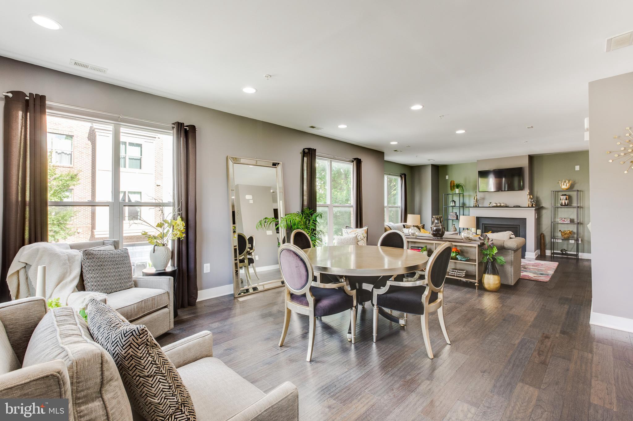 EYA ARTS DISTRICT - Residential