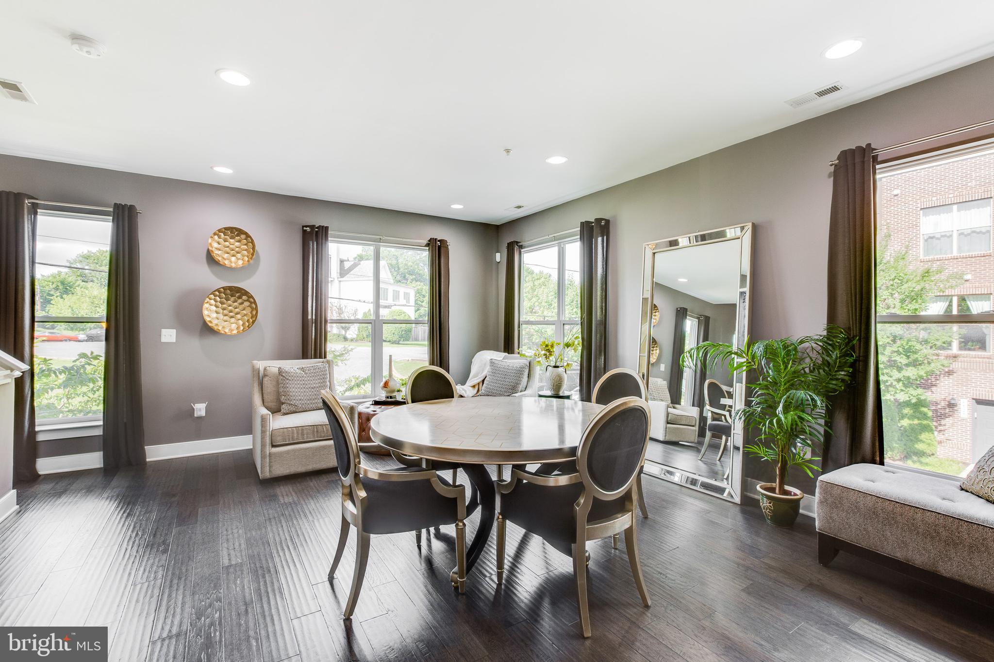 EYA ARTS DISTRICT - Residential