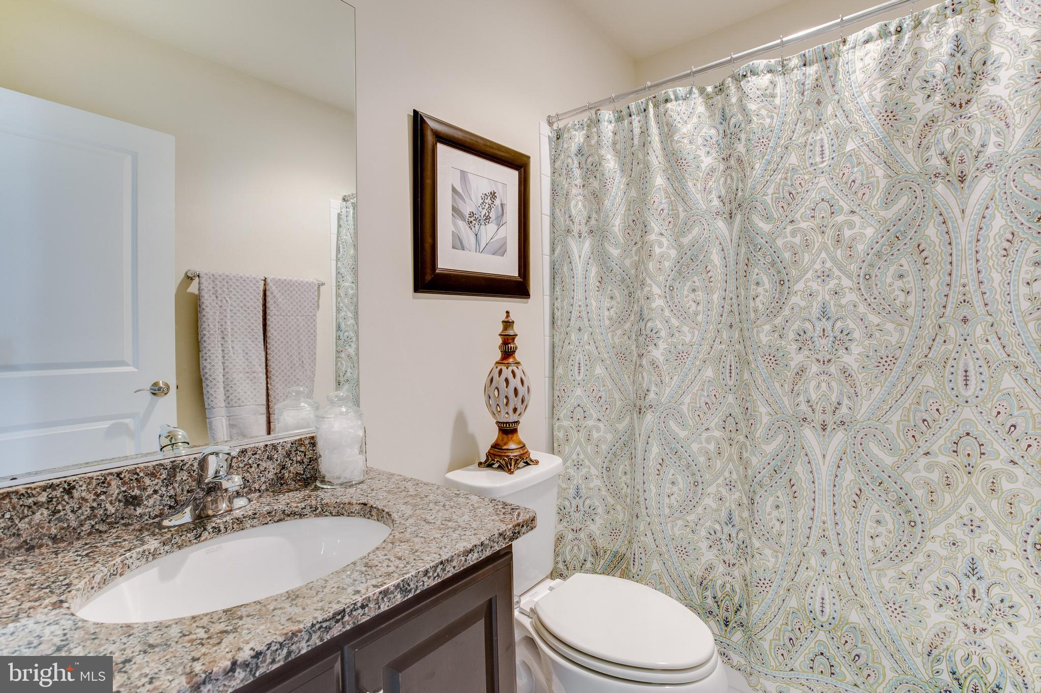 EYA ARTS DISTRICT - Residential