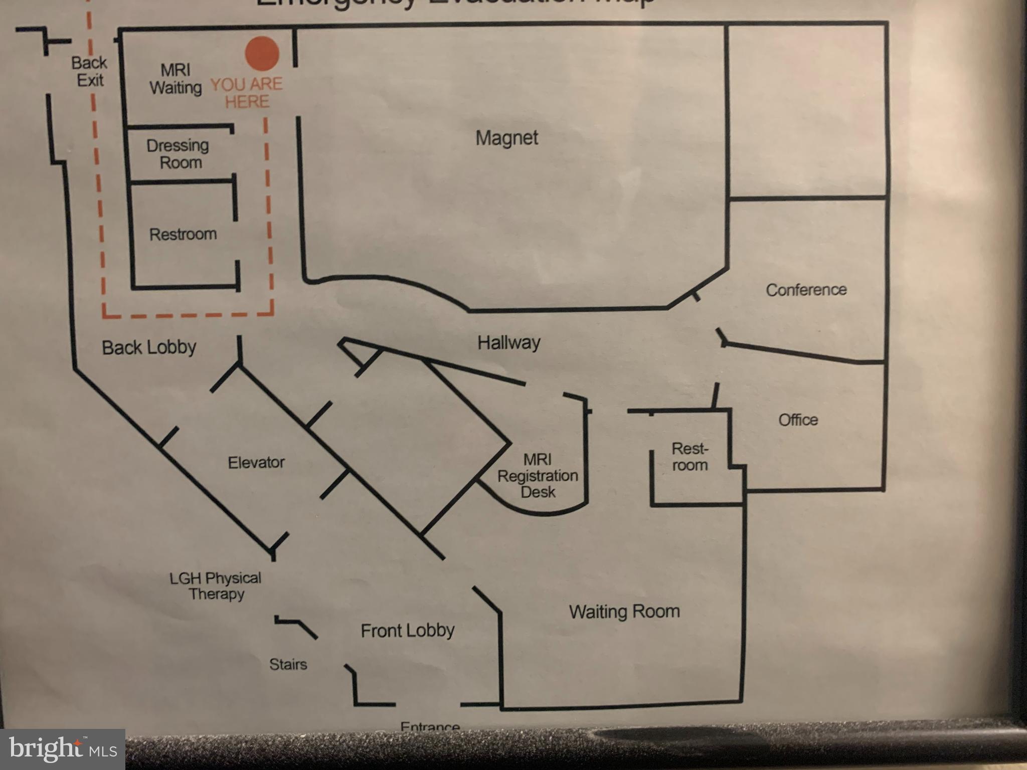 LANCASTER - Commercial Lease