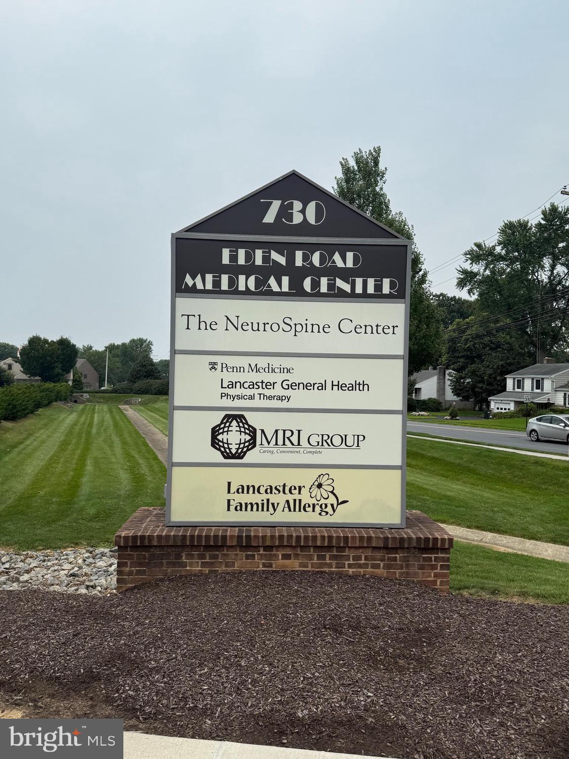 LANCASTER - Commercial Lease