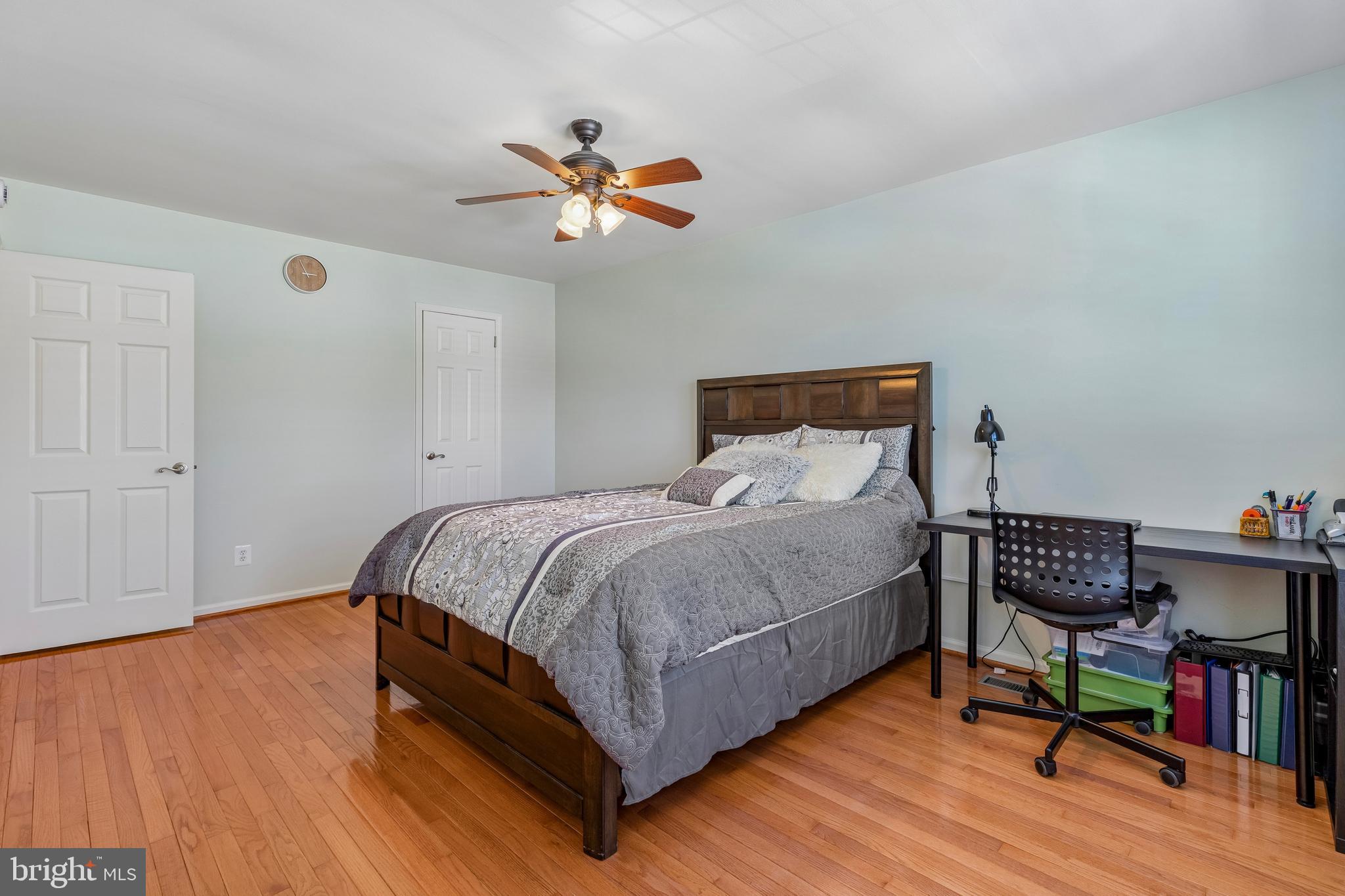 OXFORD OF BLUE BELL - Residential