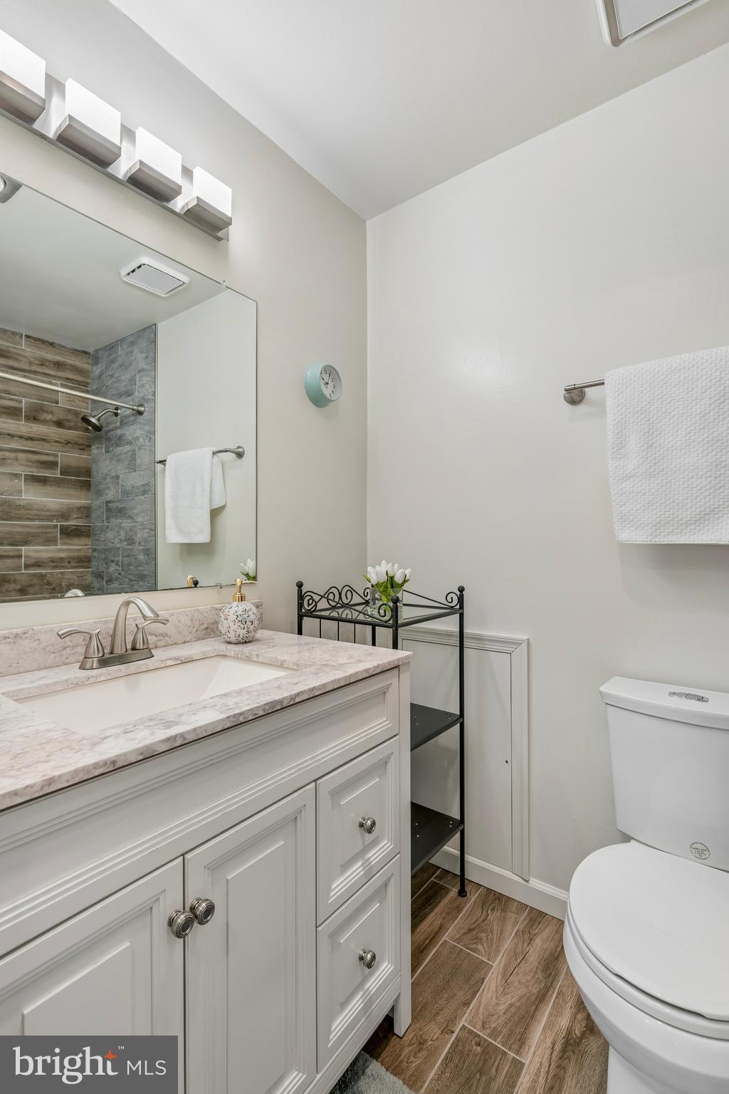 OXFORD OF BLUE BELL - Residential