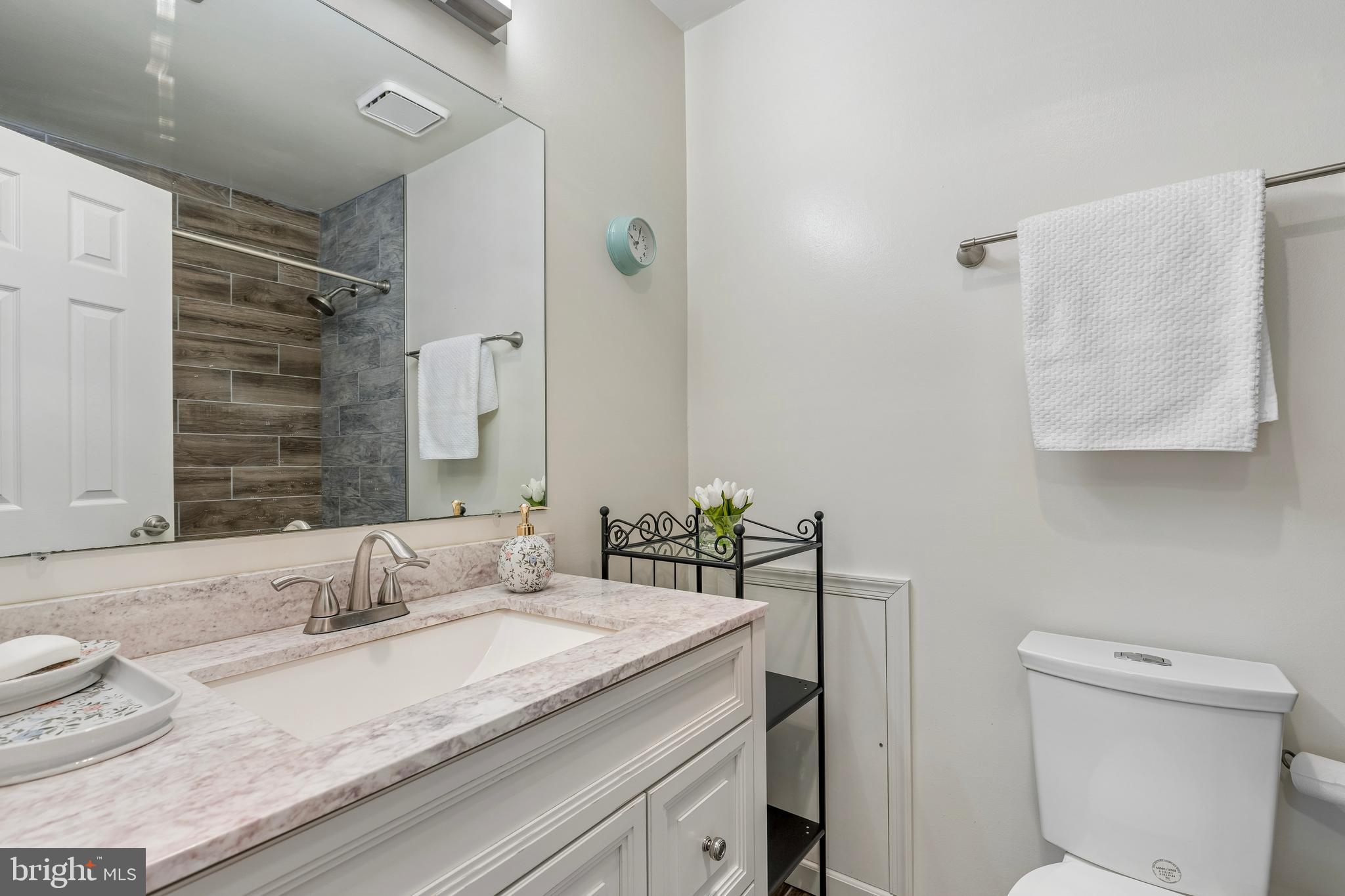 OXFORD OF BLUE BELL - Residential