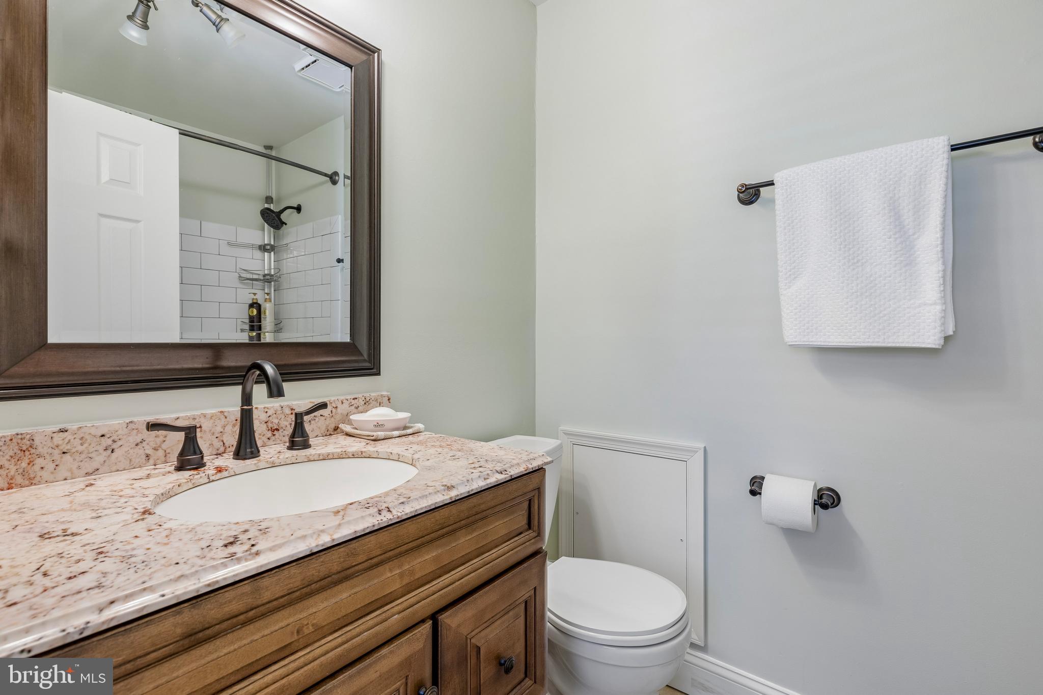 OXFORD OF BLUE BELL - Residential