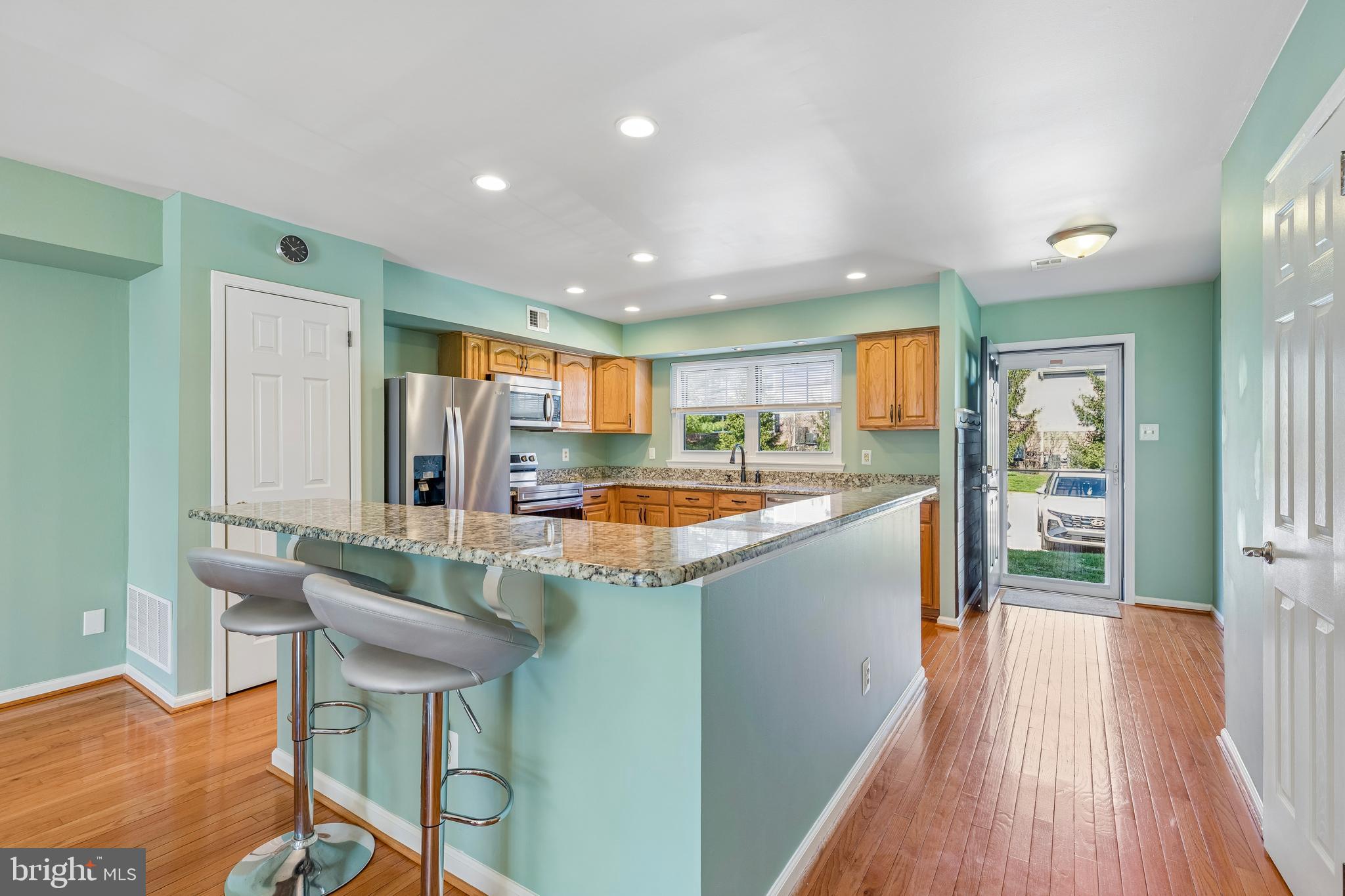 OXFORD OF BLUE BELL - Residential