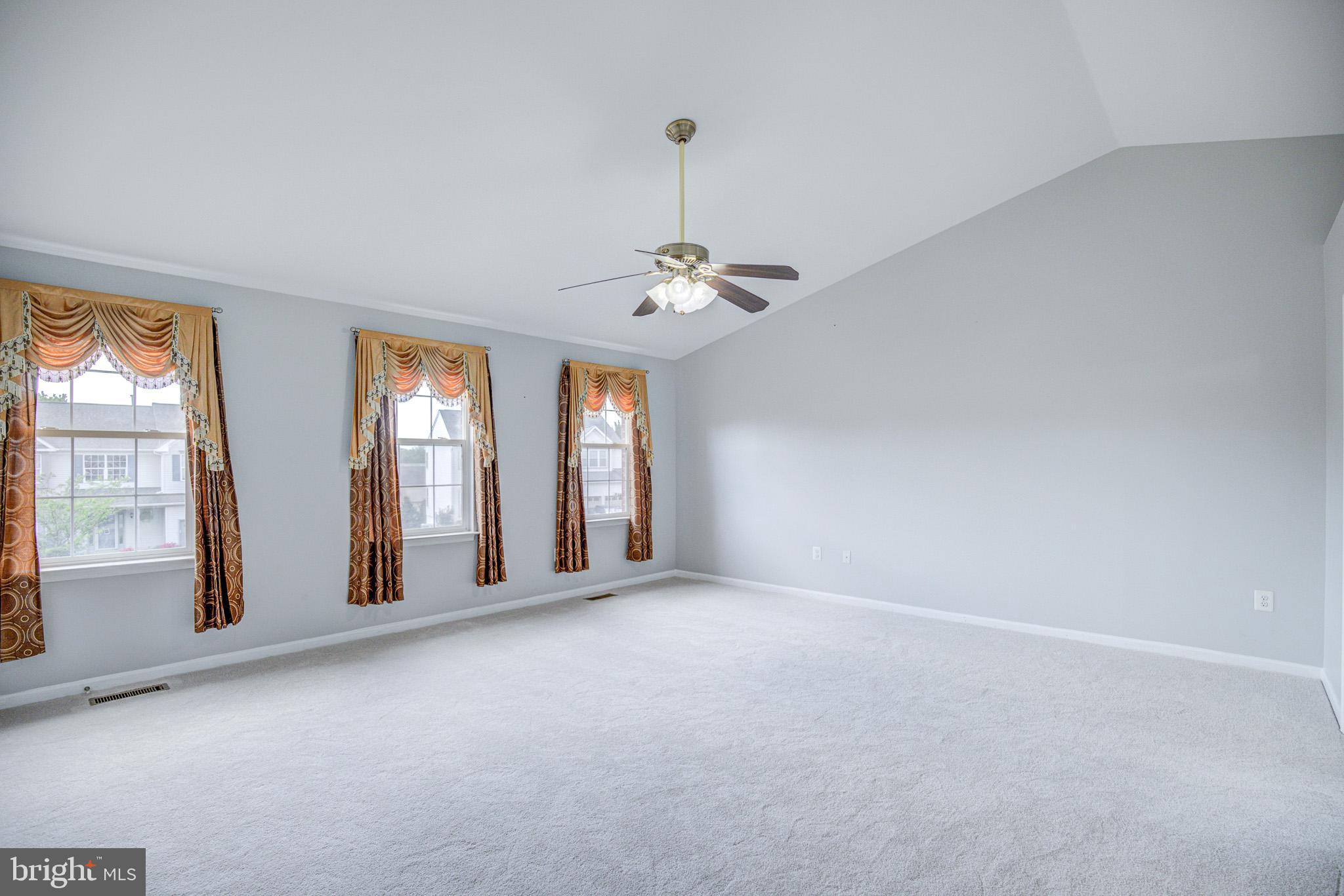 BLOOMS CROSSING - Residential