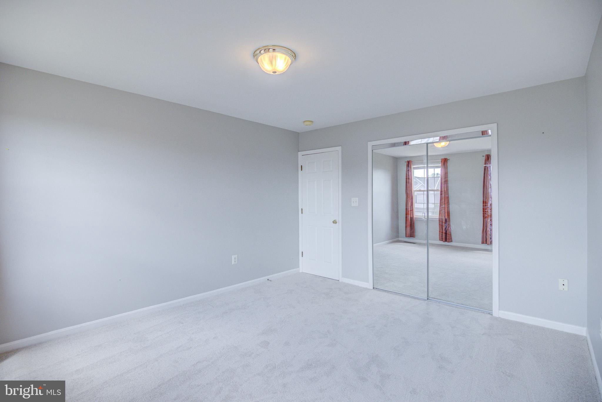 BLOOMS CROSSING - Residential