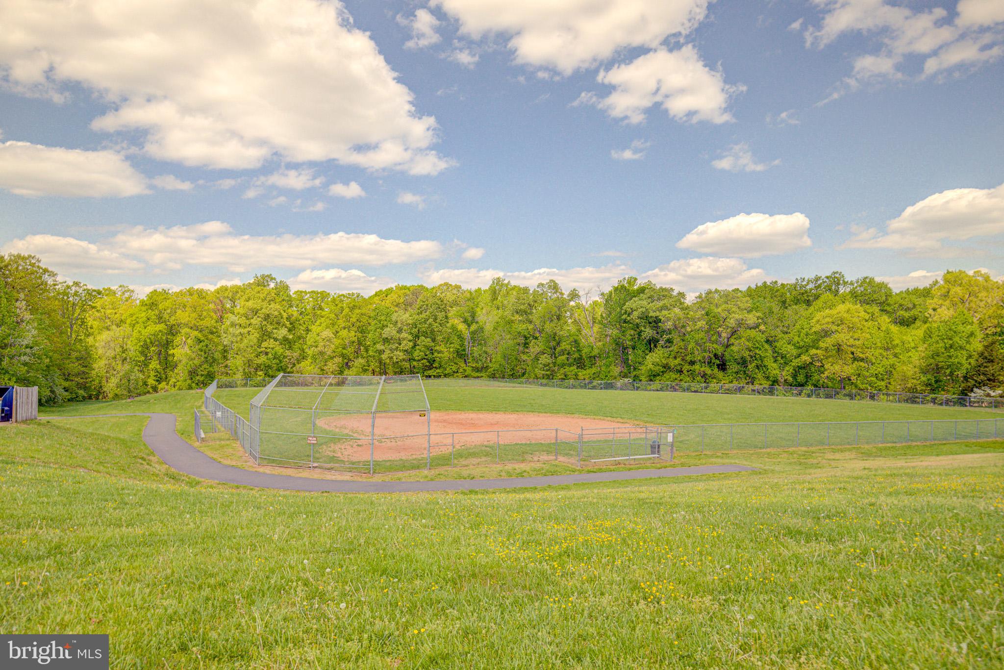 BLOOMS CROSSING - Residential