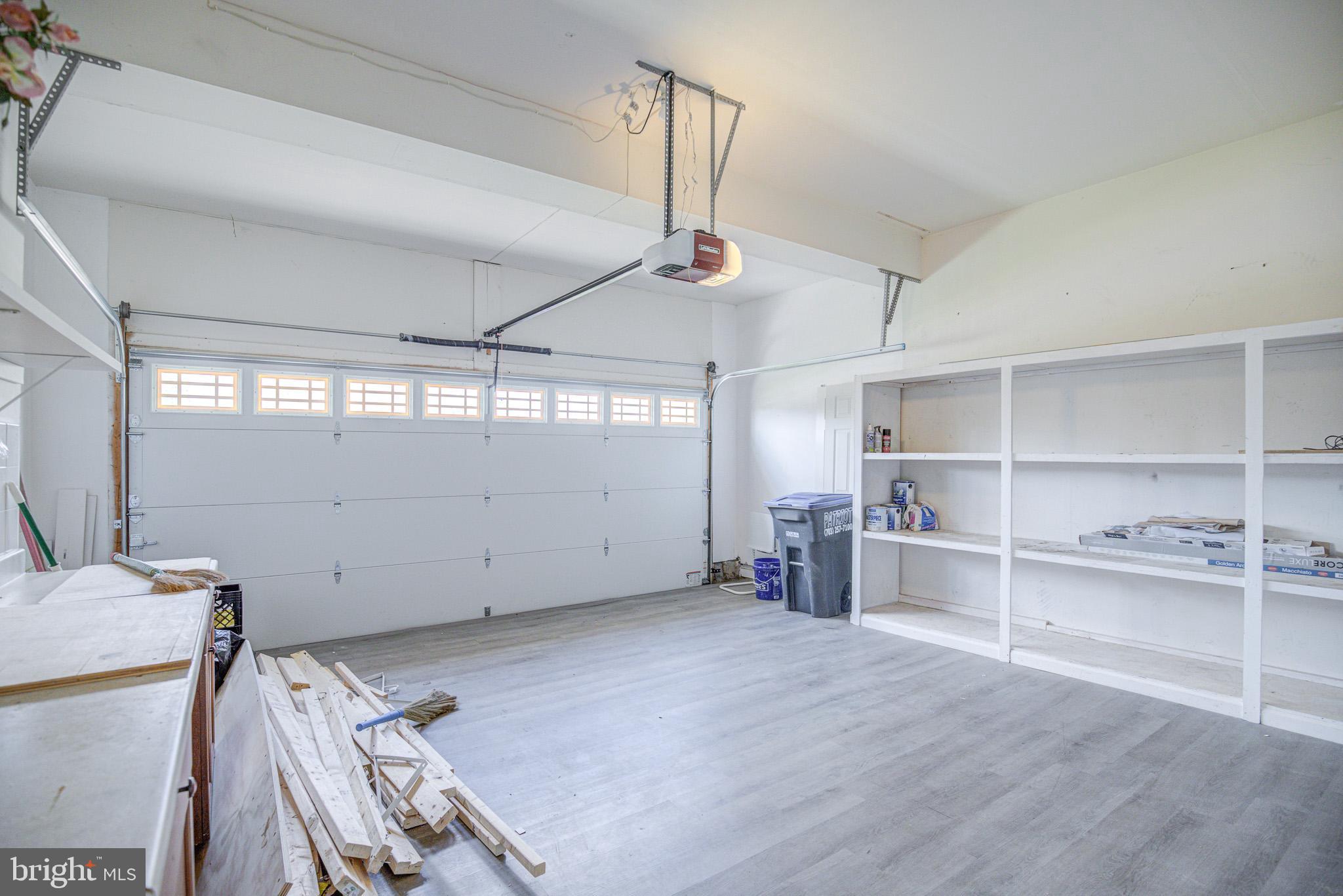 BLOOMS CROSSING - Residential