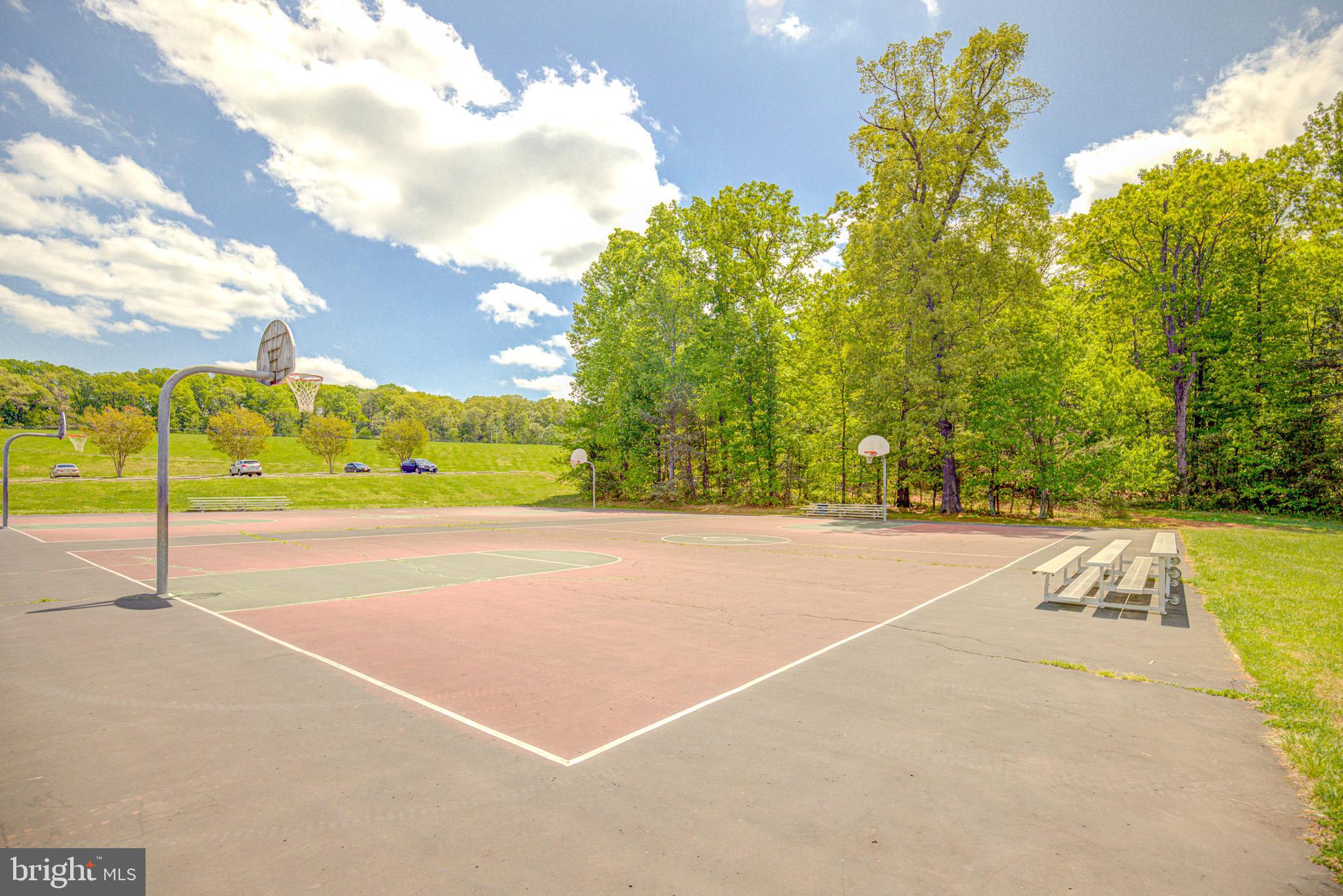 BLOOMS CROSSING - Residential