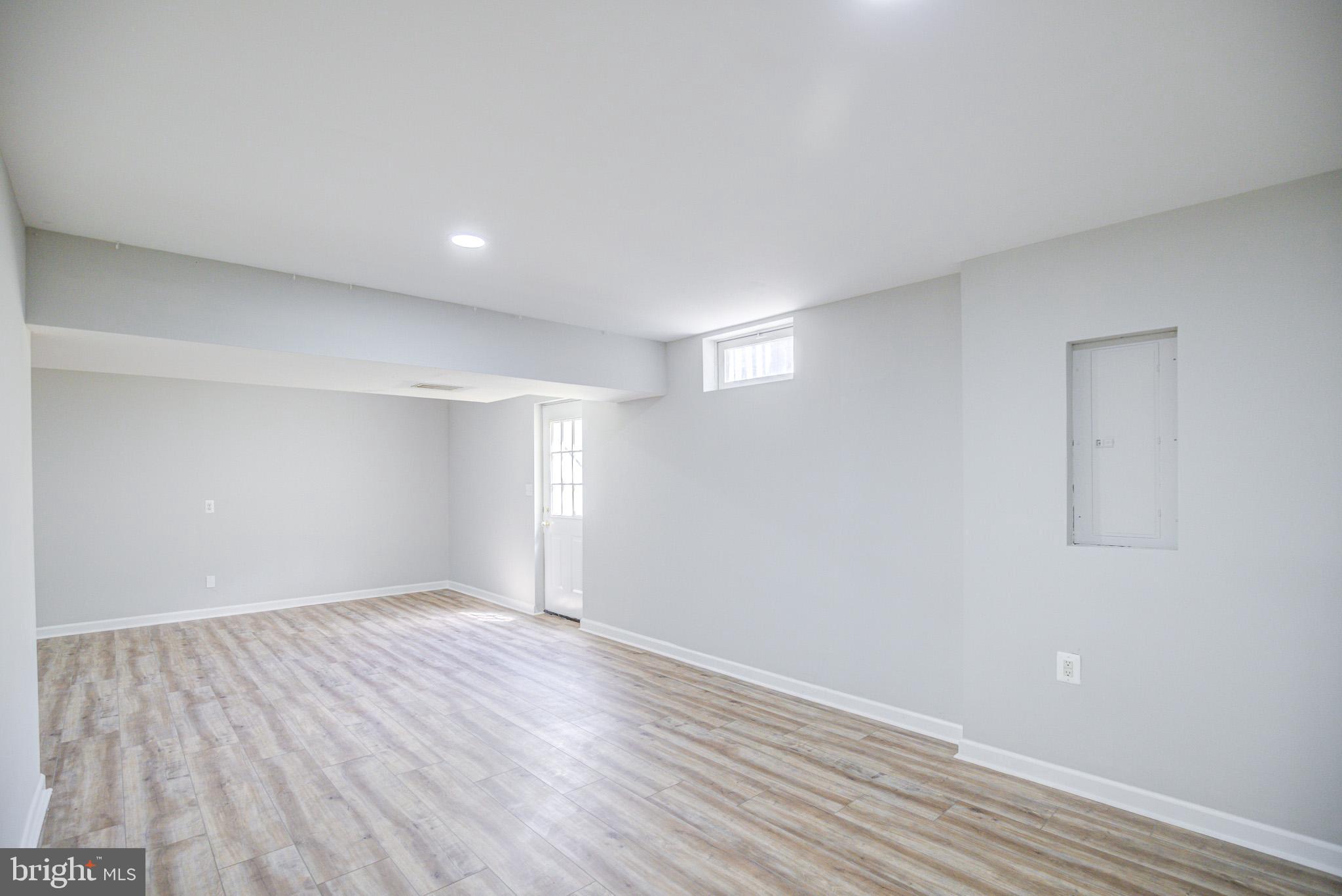 BLOOMS CROSSING - Residential