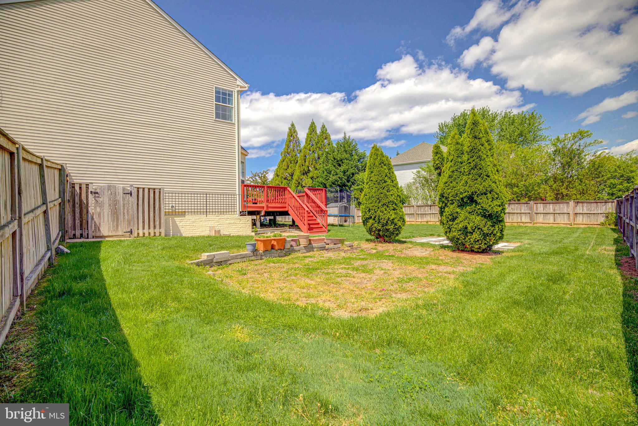 BLOOMS CROSSING - Residential