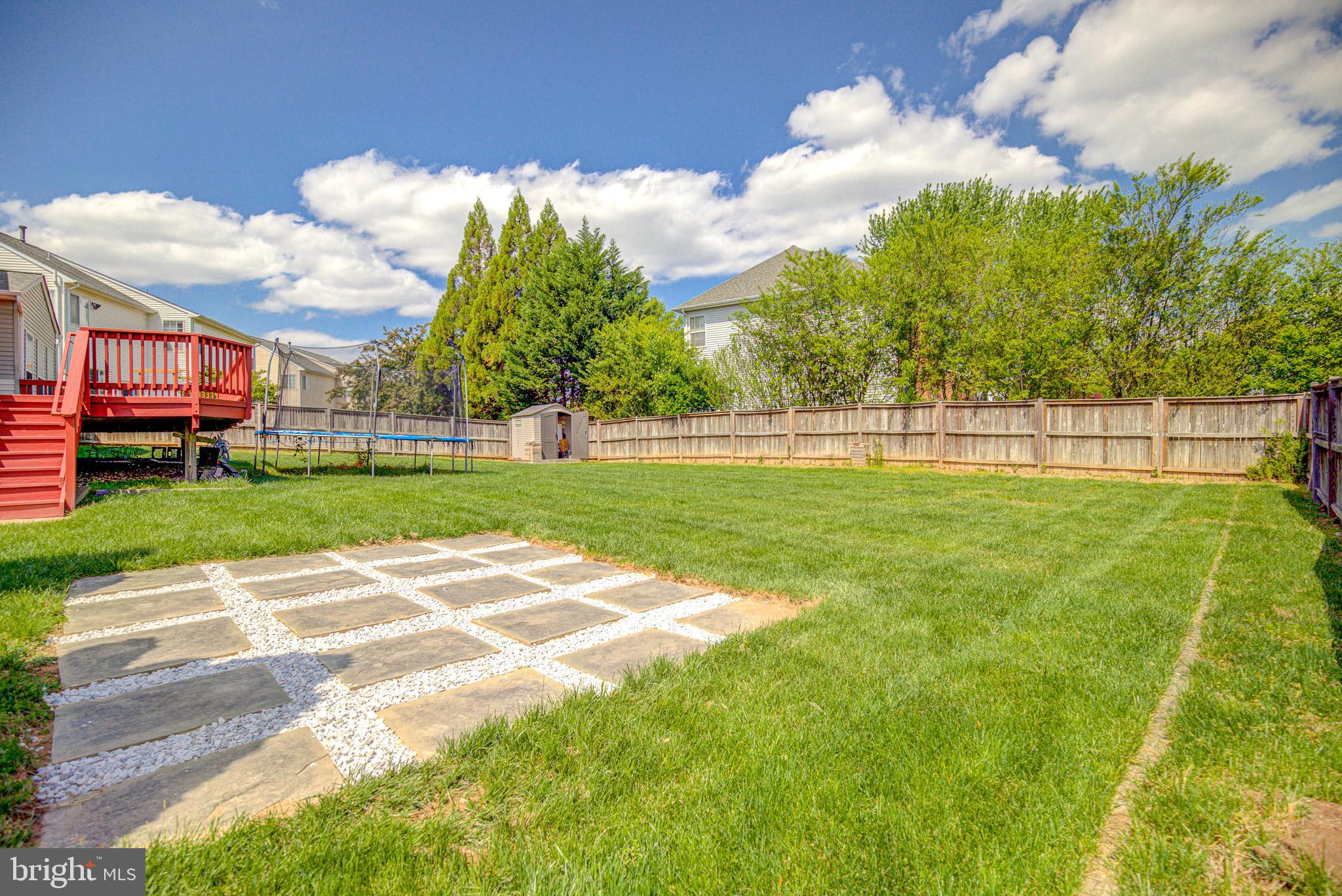BLOOMS CROSSING - Residential