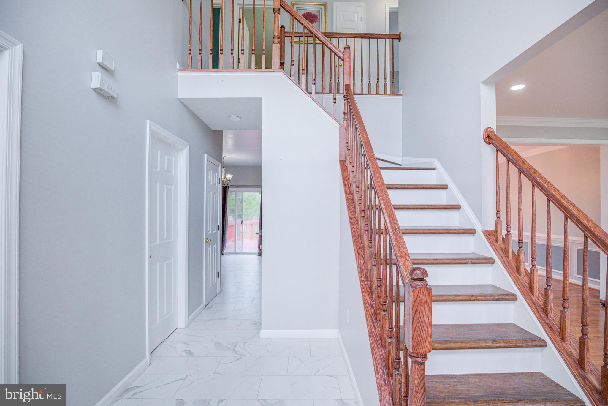 BLOOMS CROSSING - Residential