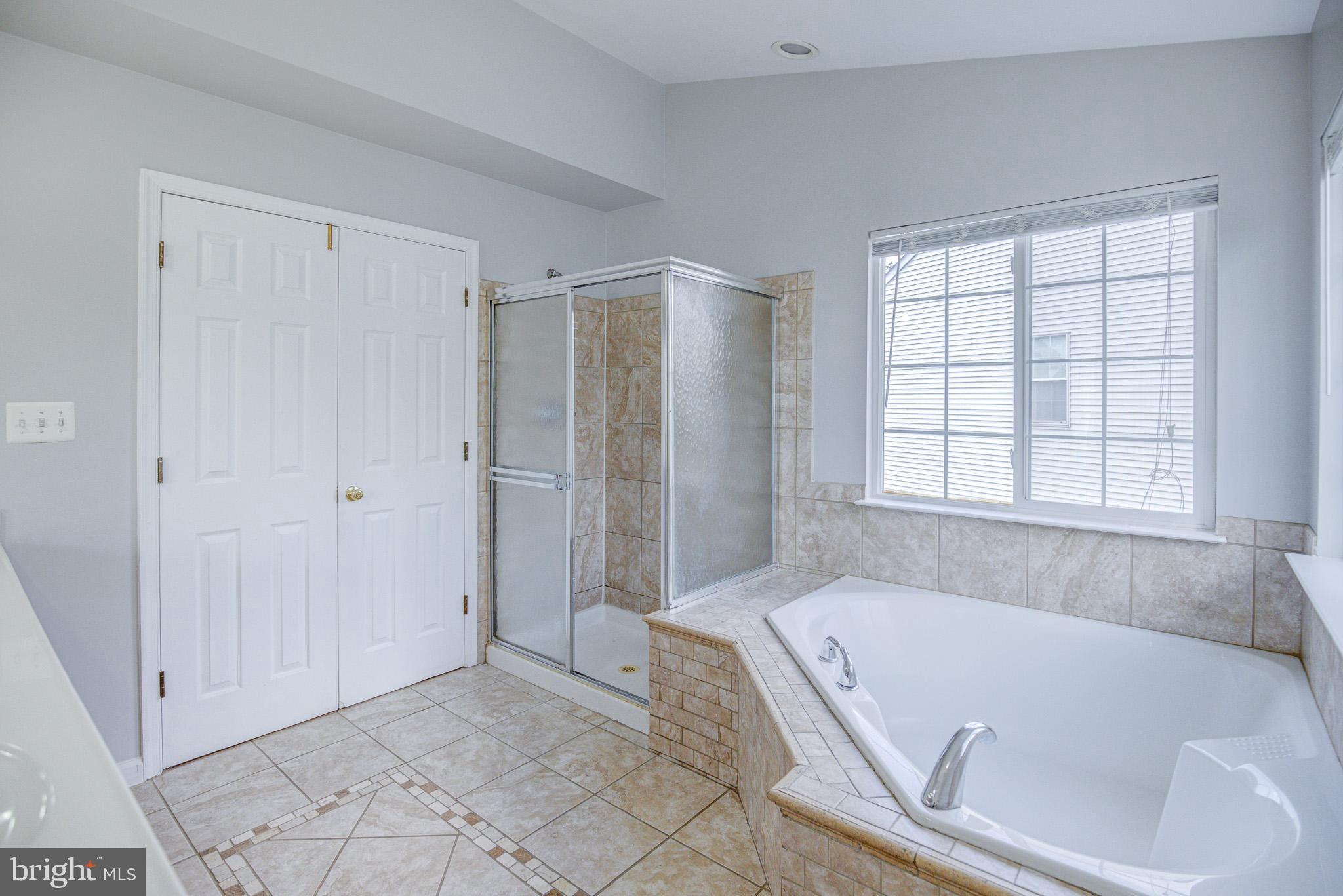 BLOOMS CROSSING - Residential