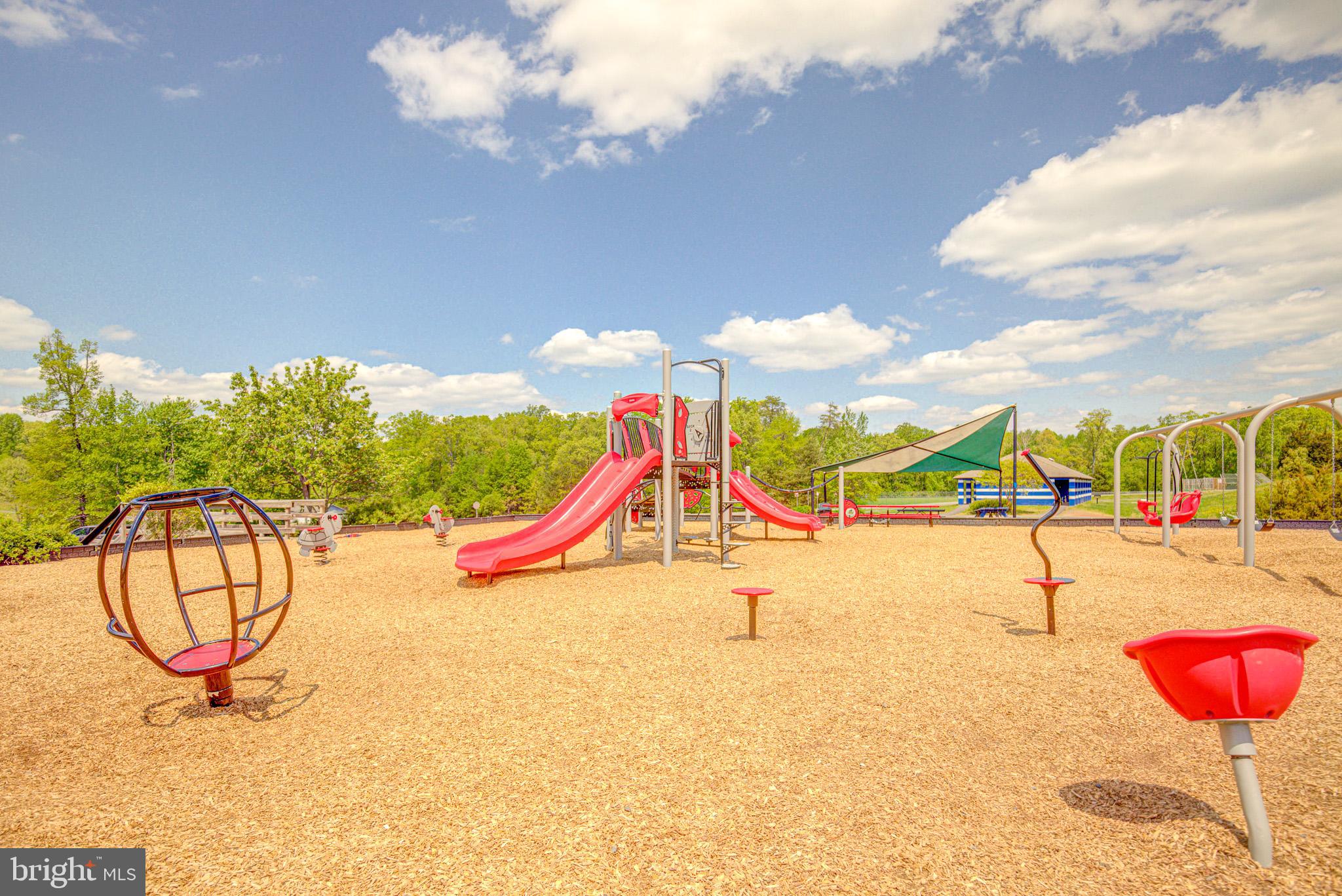 BLOOMS CROSSING - Residential