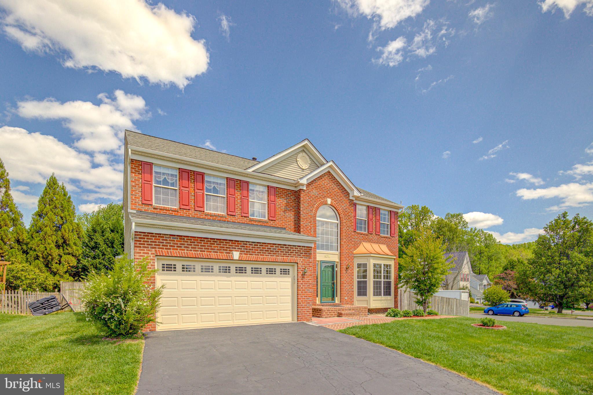 BLOOMS CROSSING - Residential