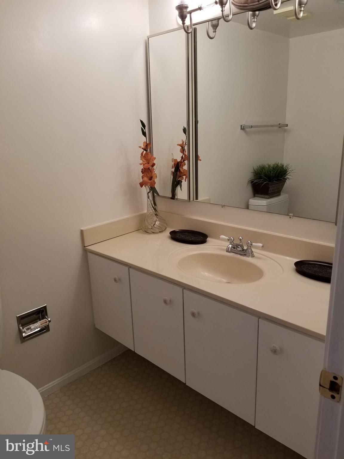 MONTEBELLO - Residential