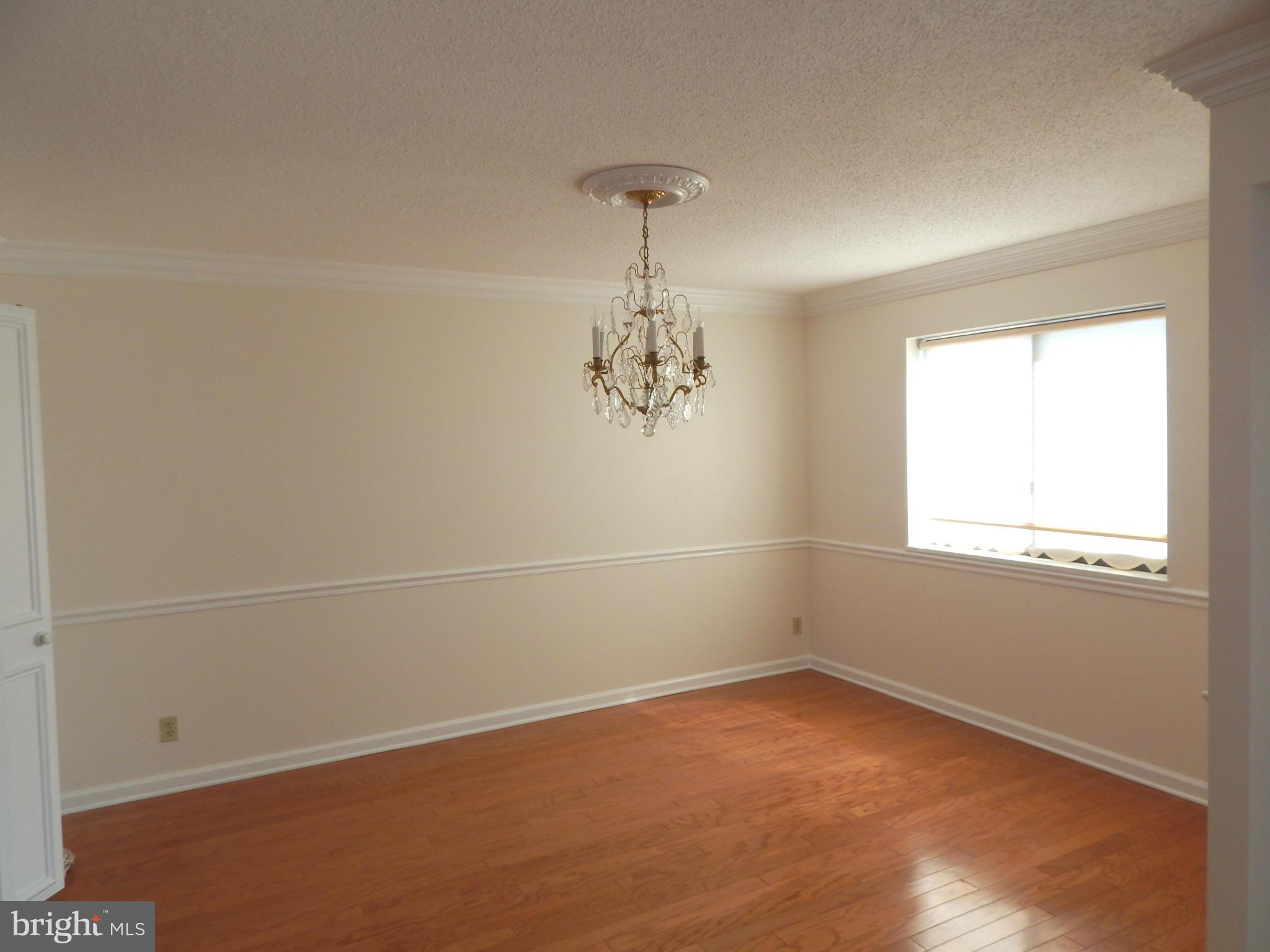 MONTEBELLO - Residential