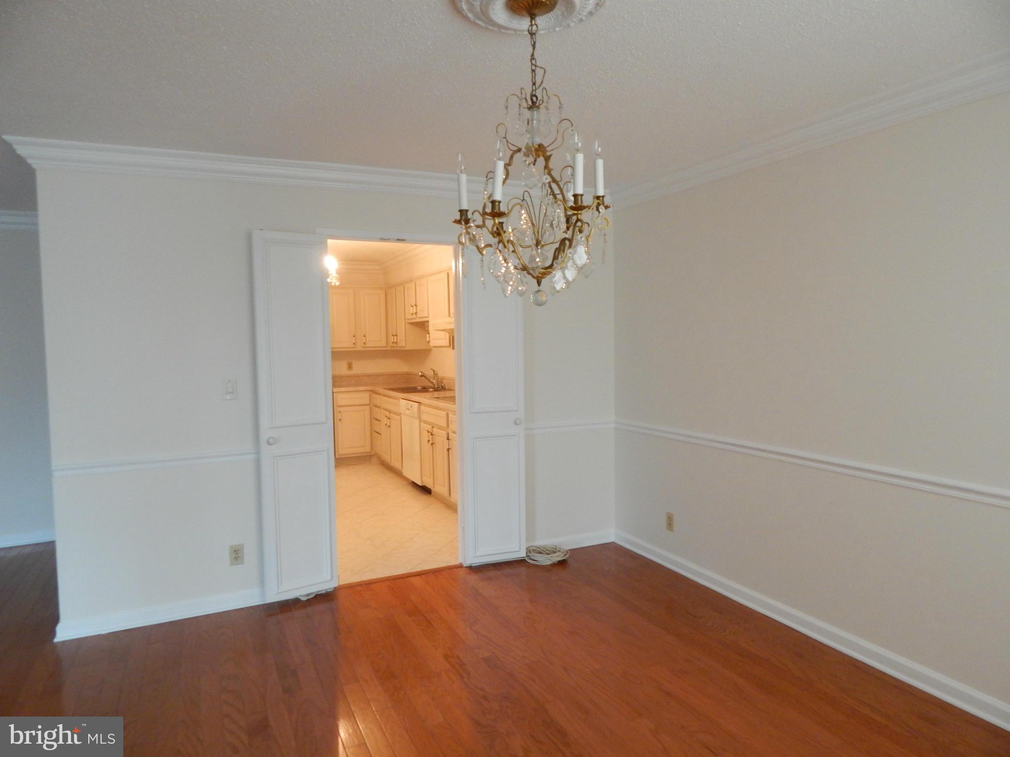 MONTEBELLO - Residential