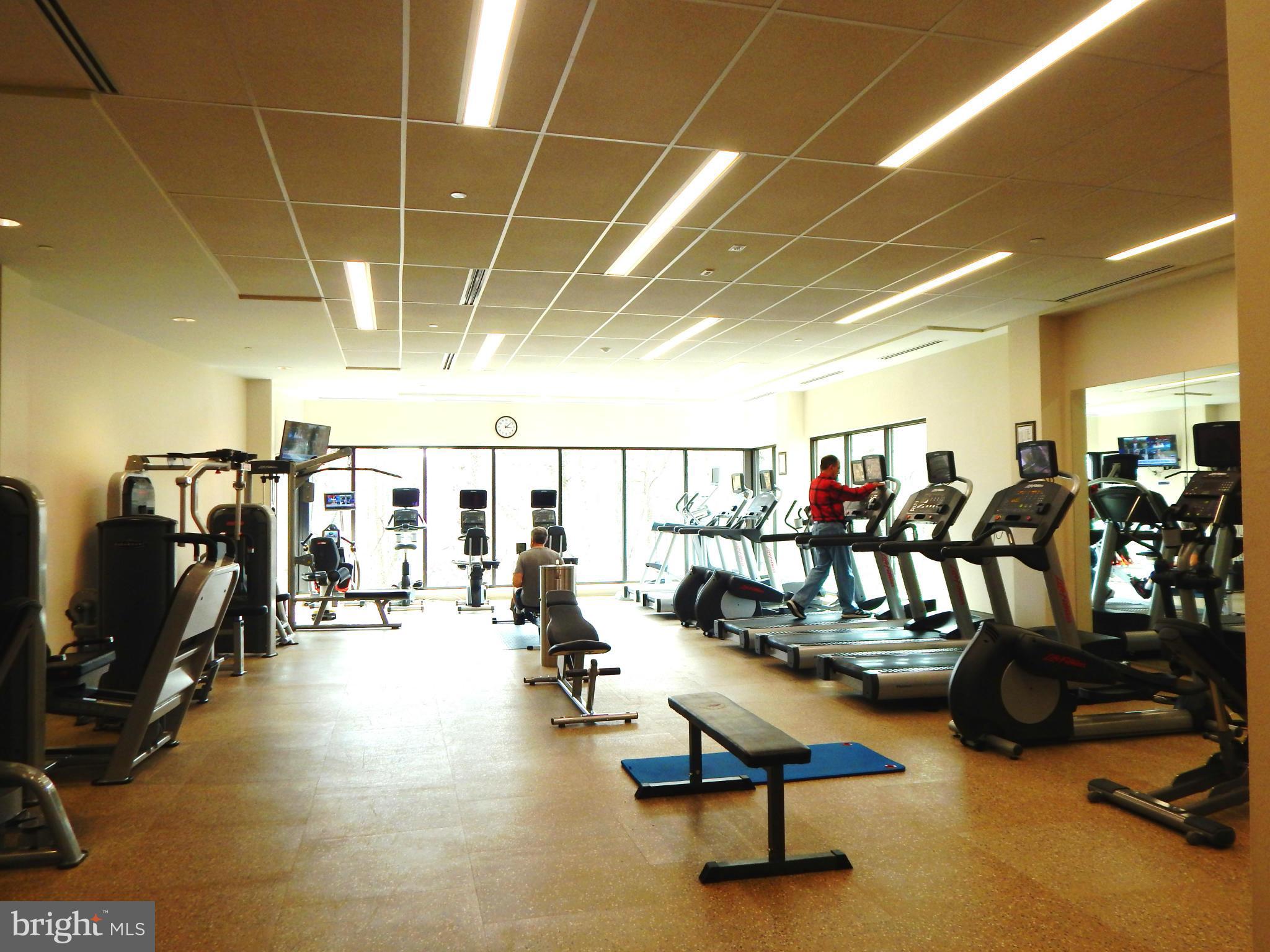 MONTEBELLO - Residential