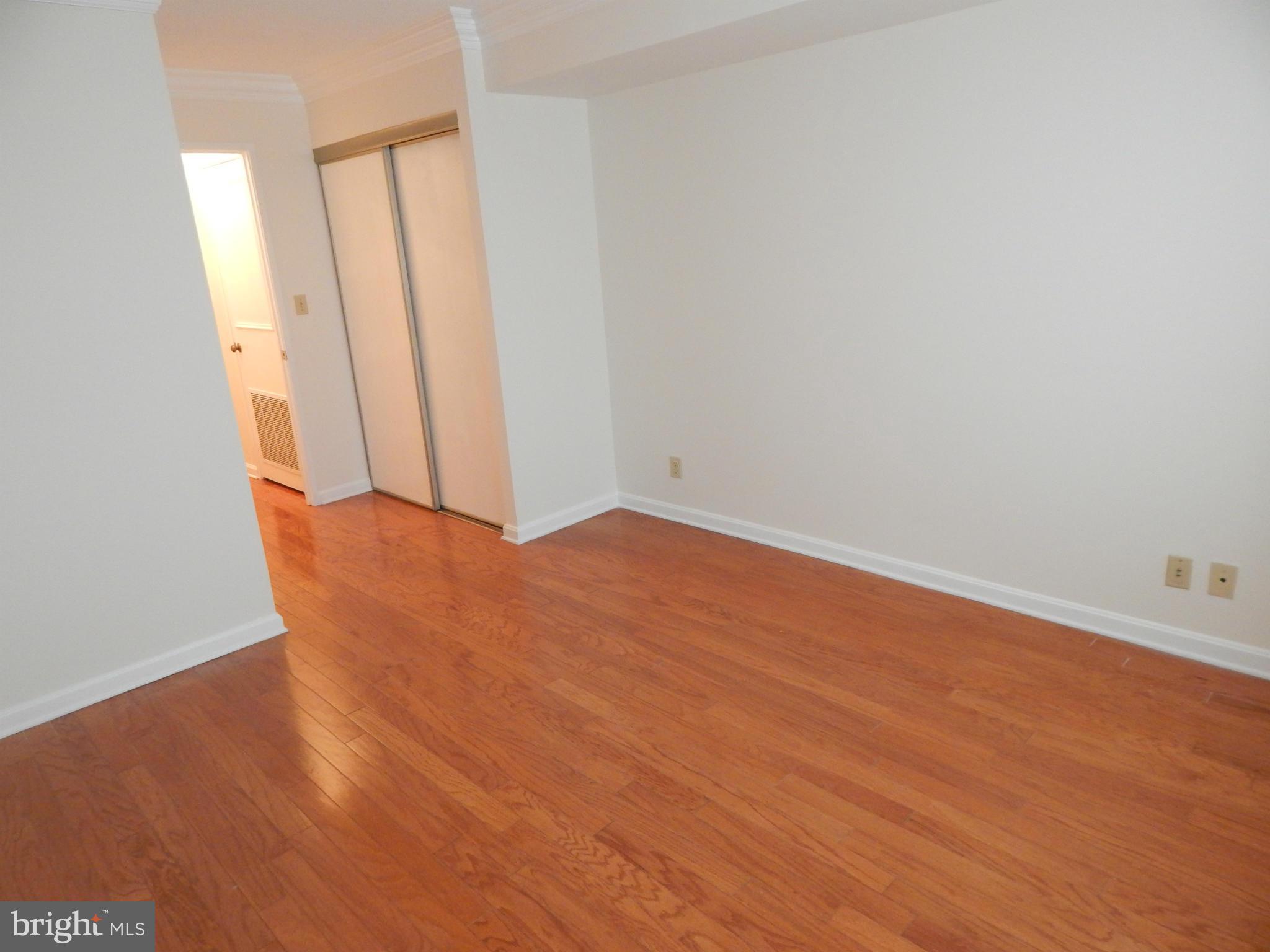 MONTEBELLO - Residential