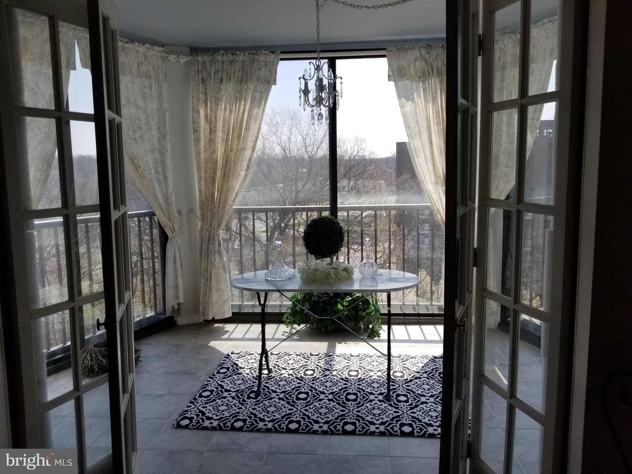 MONTEBELLO - Residential