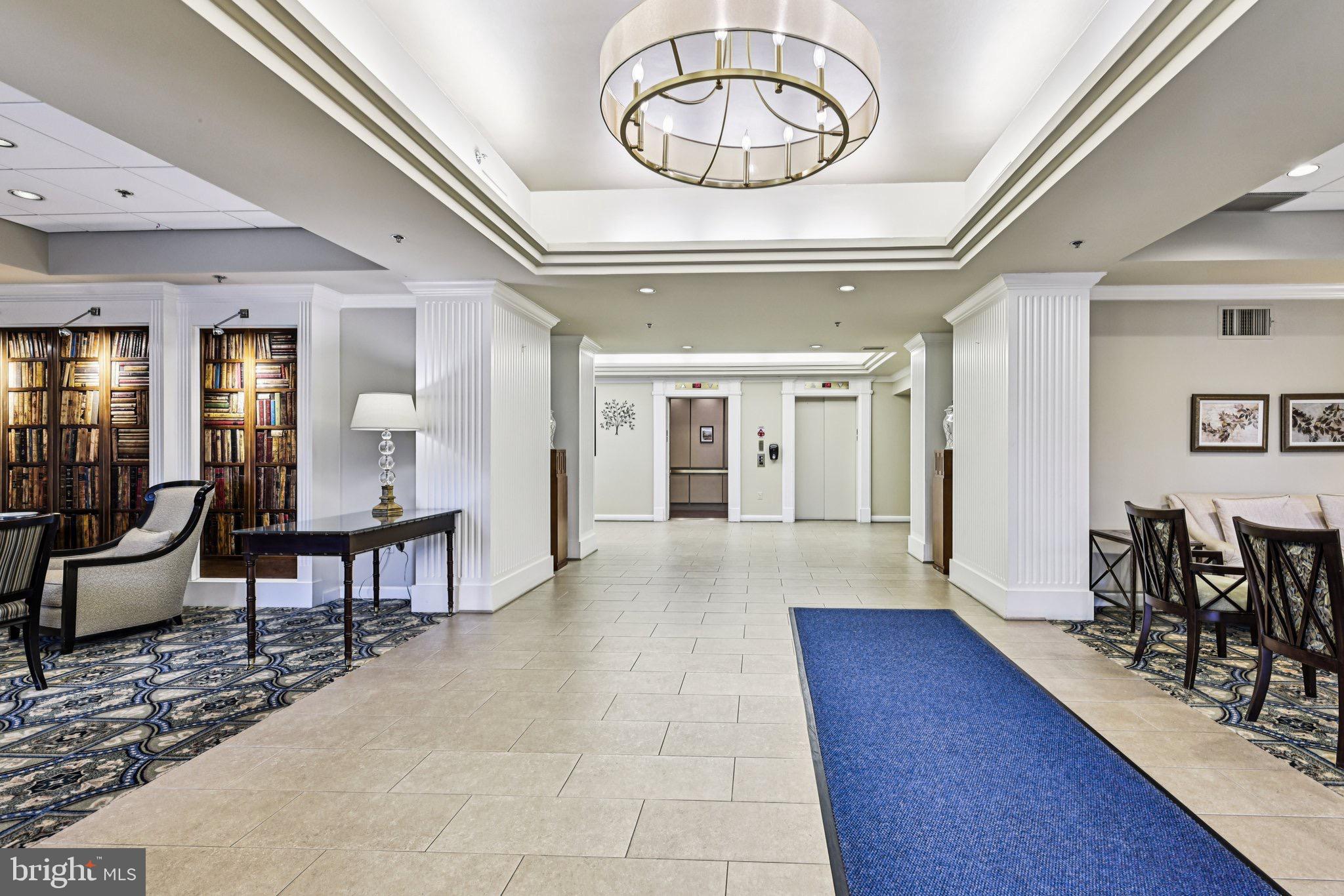 LANSDOWNE WOODS LEISURE WORLD - Residential