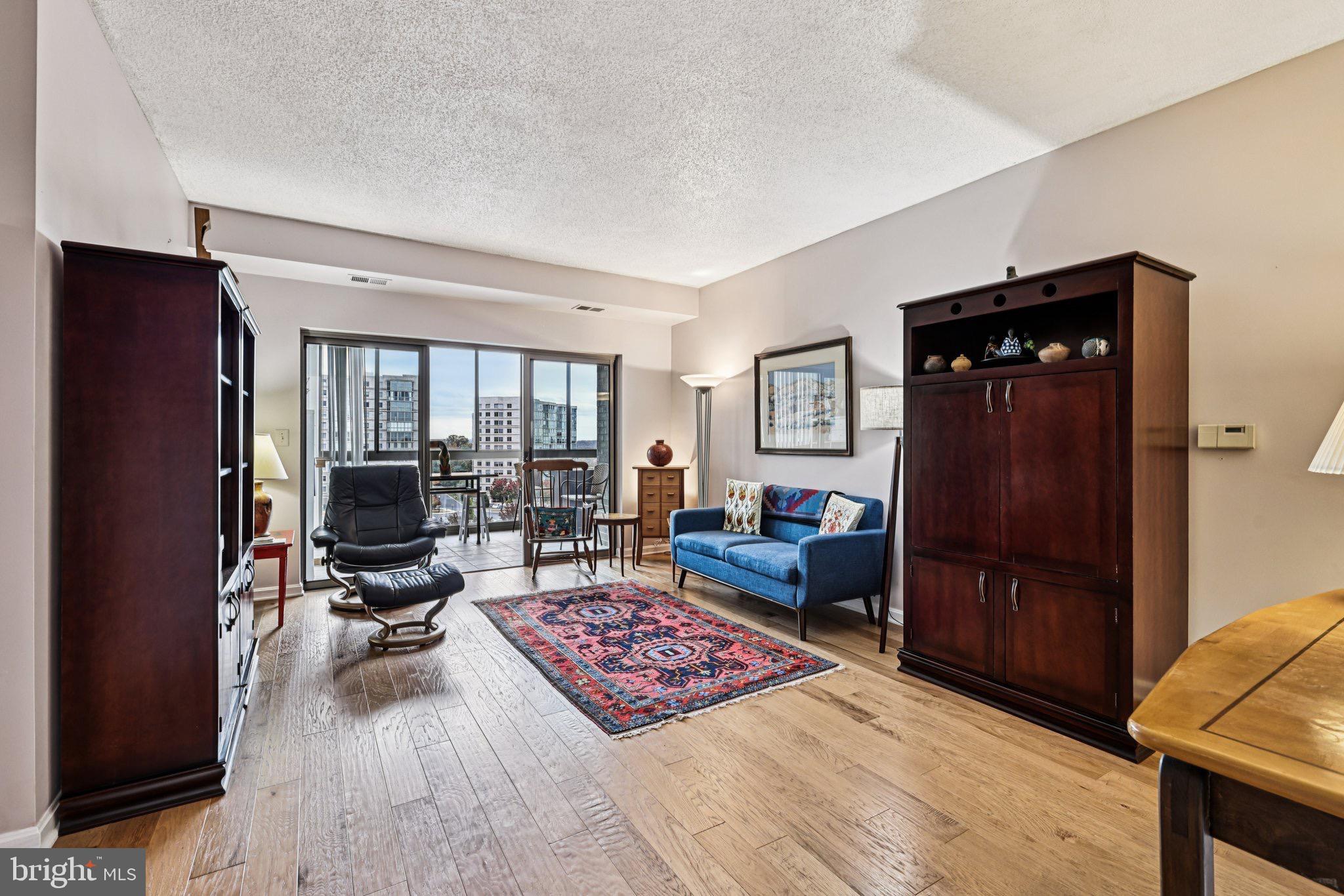 LANSDOWNE WOODS LEISURE WORLD - Residential