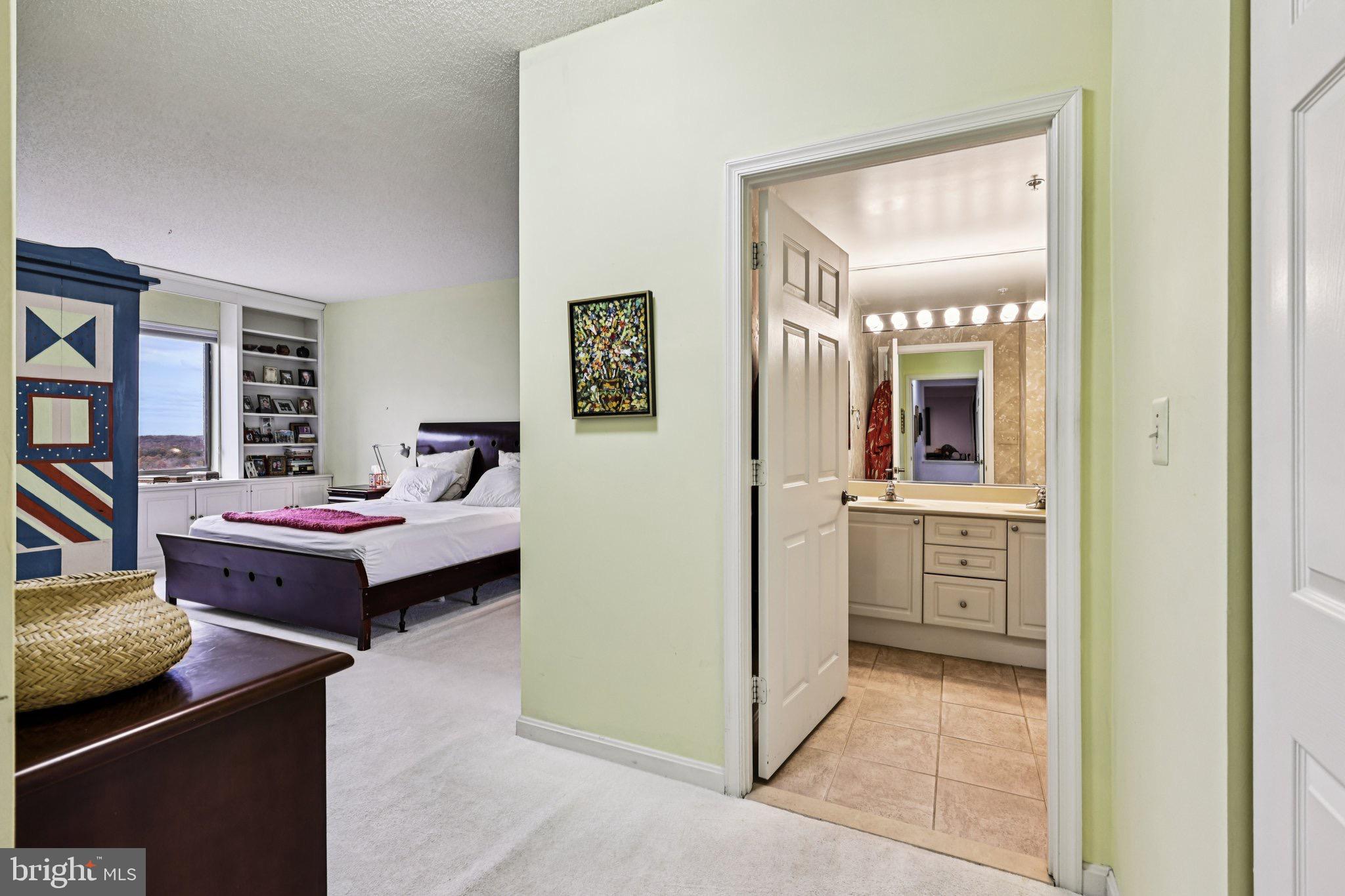 LANSDOWNE WOODS LEISURE WORLD - Residential