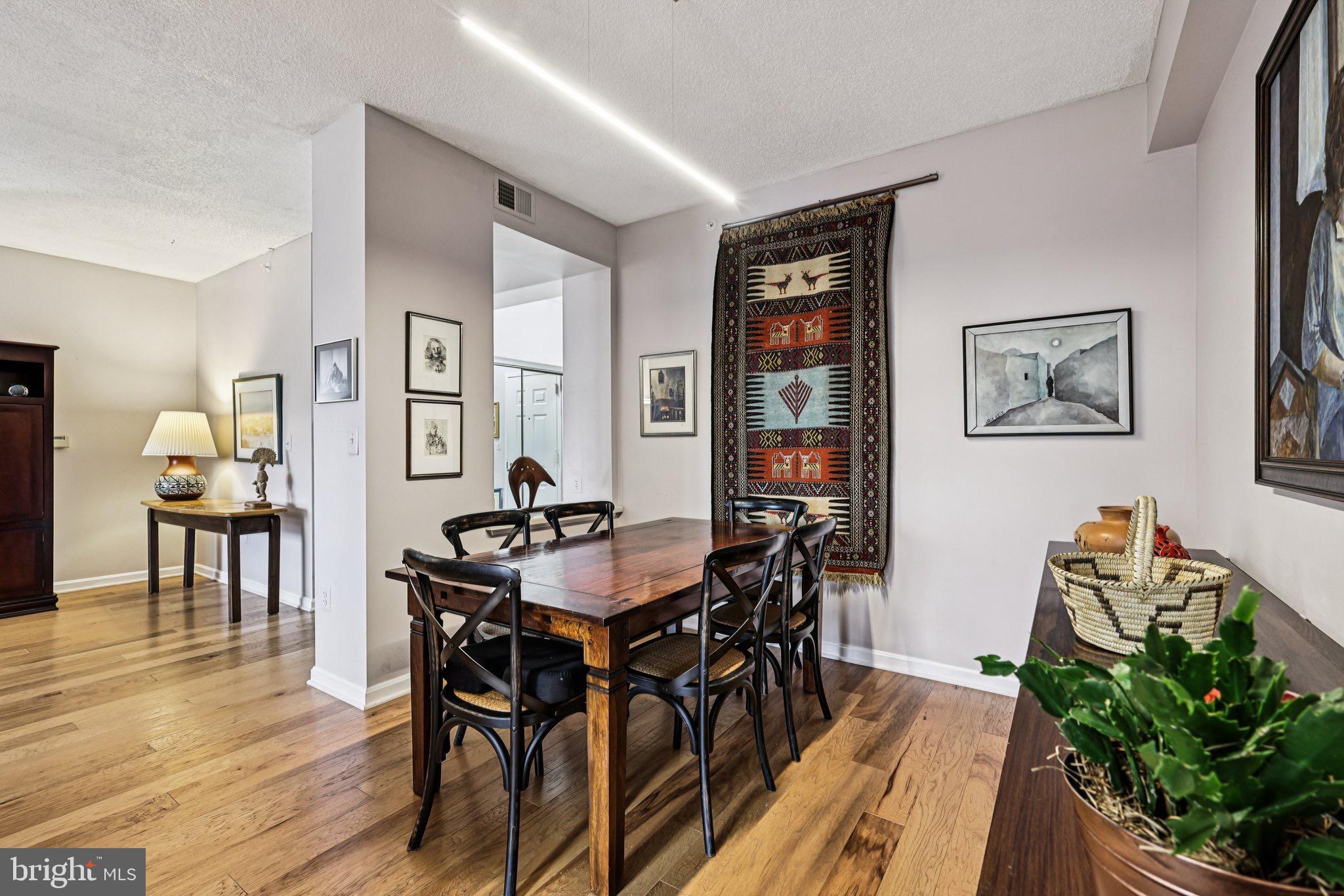 LANSDOWNE WOODS LEISURE WORLD - Residential