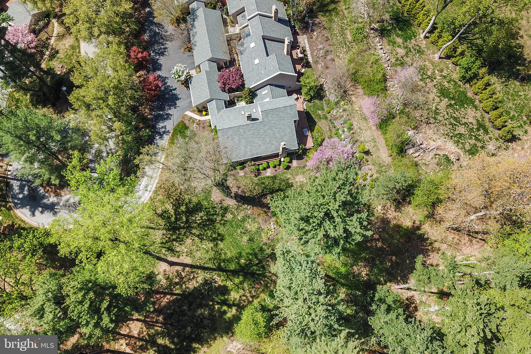 TOFT WOODS - Residential