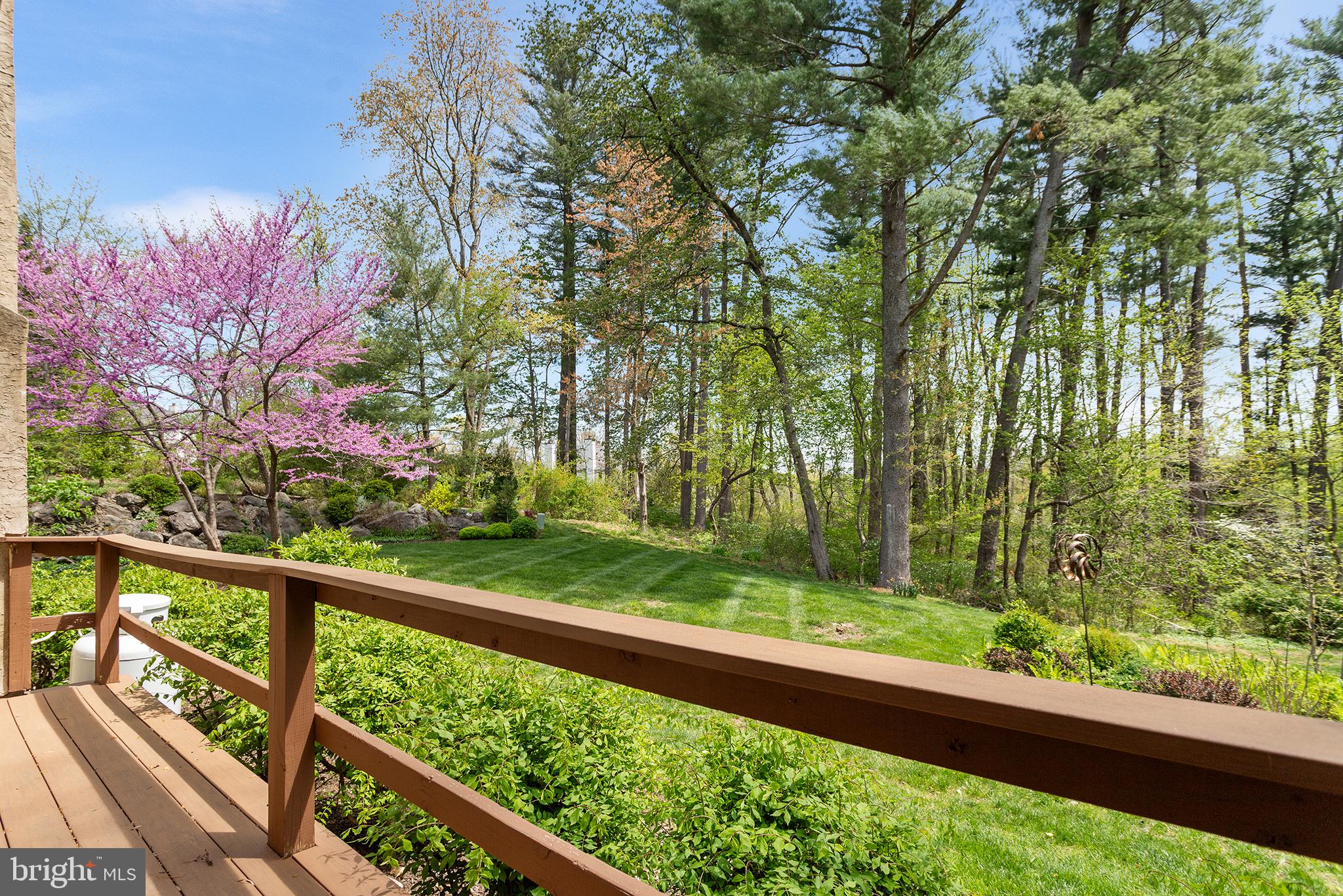 TOFT WOODS - Residential