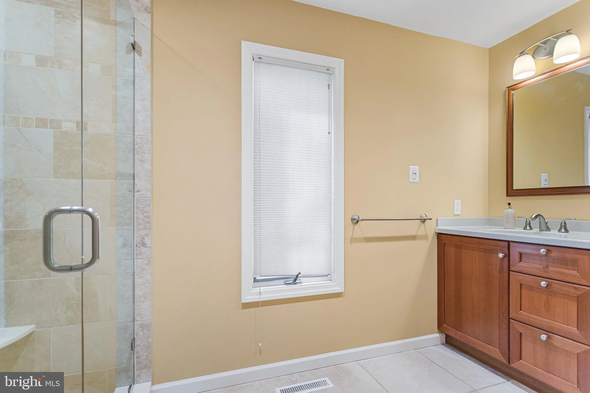 Media, Pennsylvania 19063, United States, 2 Bedrooms Bedrooms, ,3 BathroomsBathrooms,Residential,Pending,118310