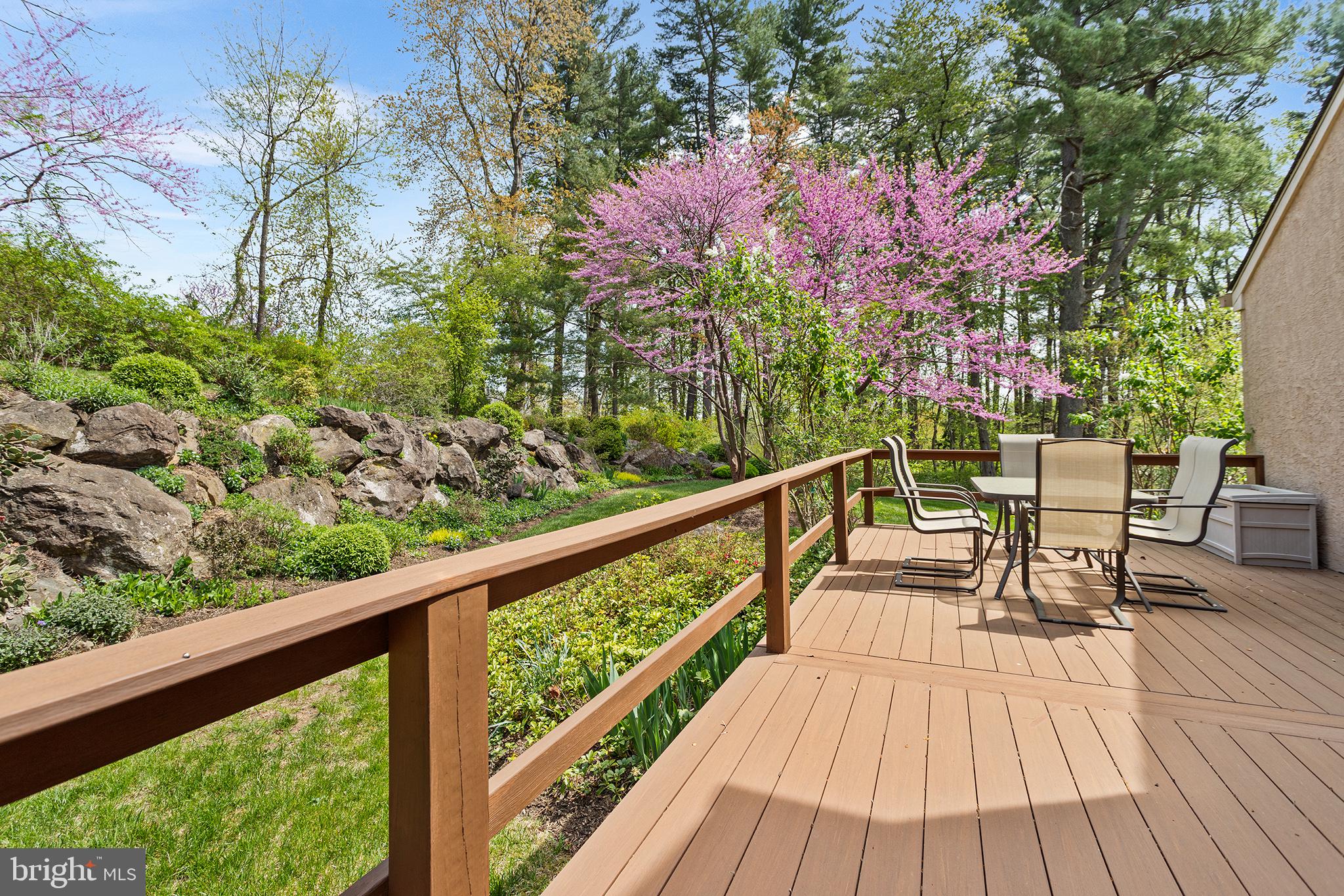 TOFT WOODS - Residential