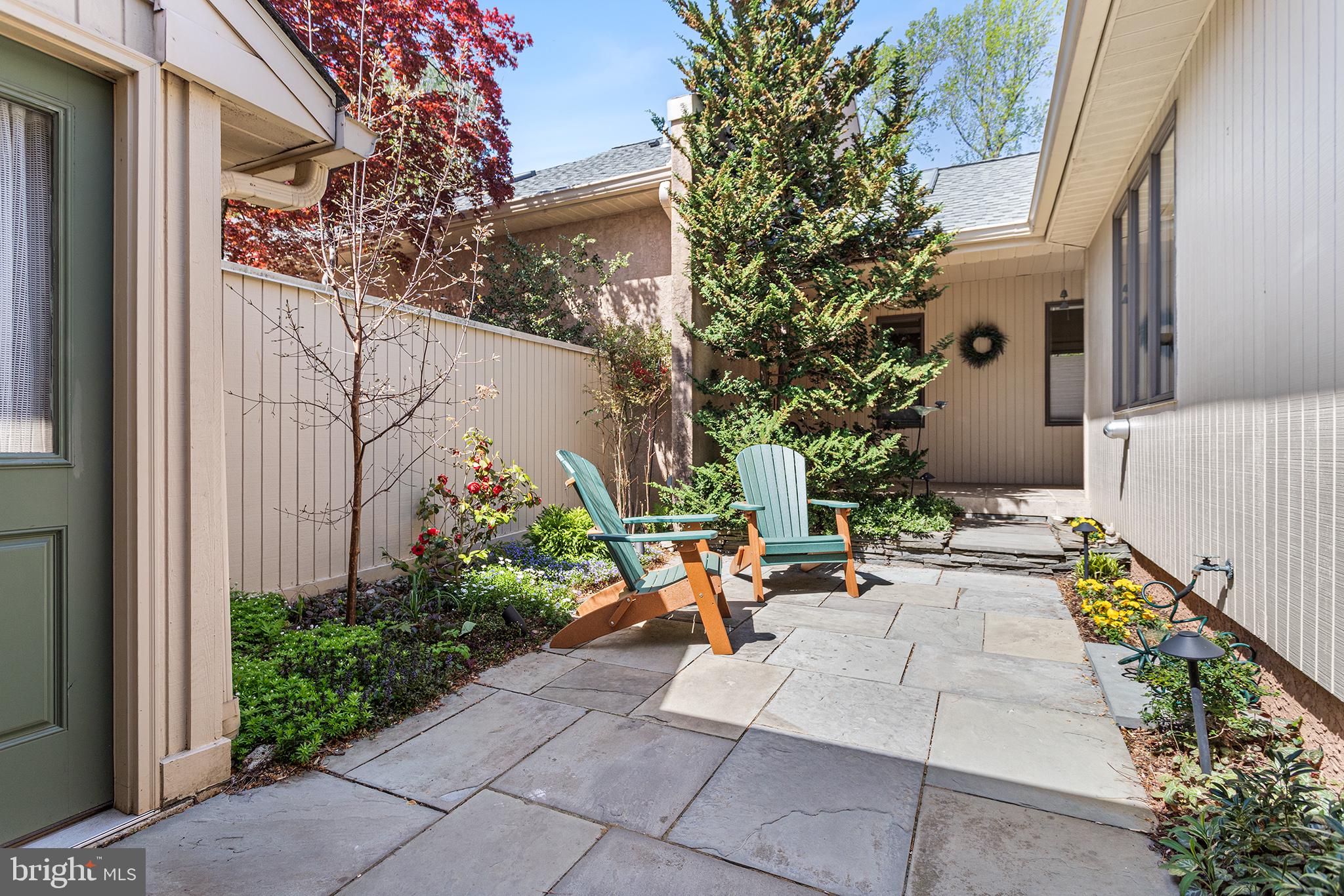 TOFT WOODS - Residential