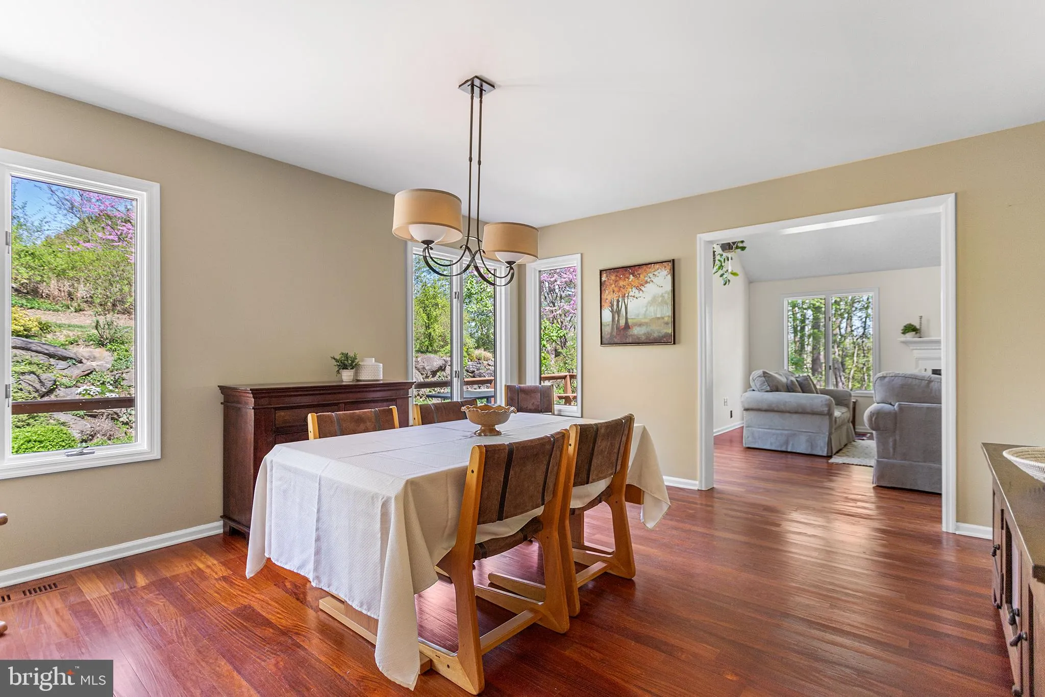 Media, Pennsylvania 19063, United States, 2 Bedrooms Bedrooms, ,3 BathroomsBathrooms,Residential,Pending,118310