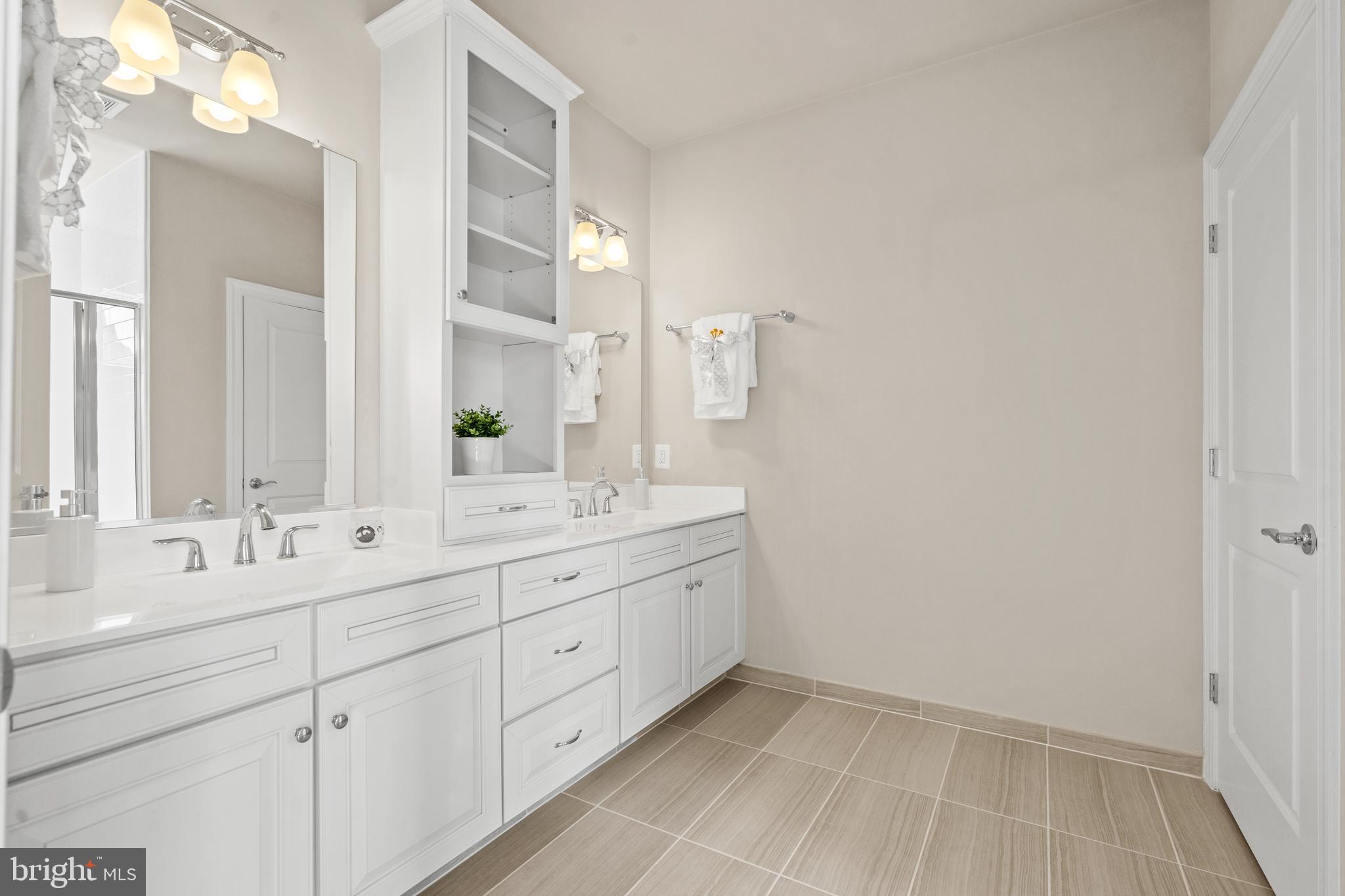 CREST OF ALEXANDRIA - Residential