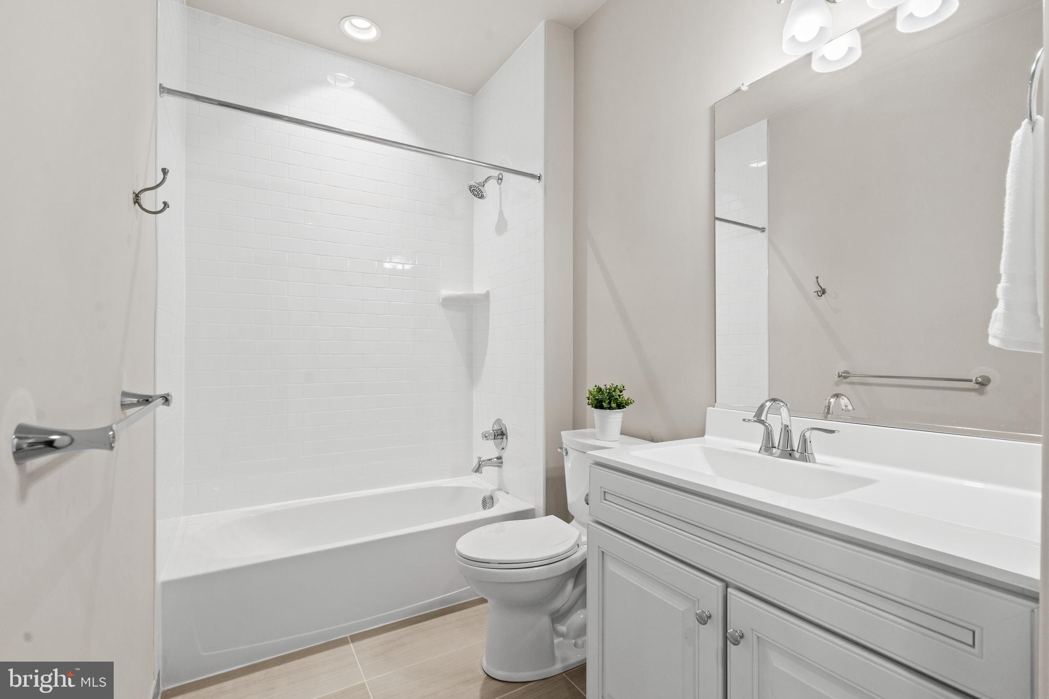 CREST OF ALEXANDRIA - Residential