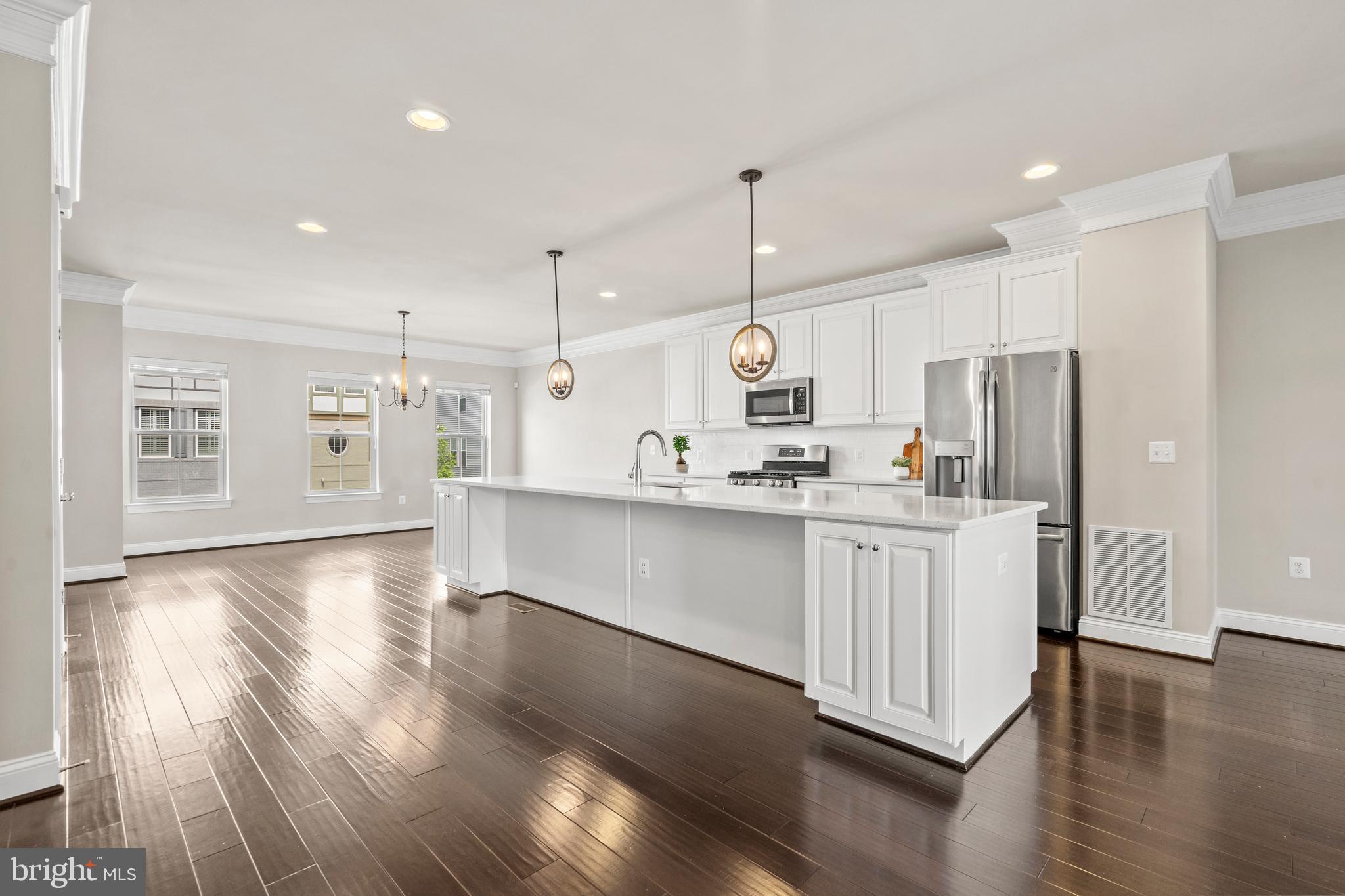 CREST OF ALEXANDRIA - Residential