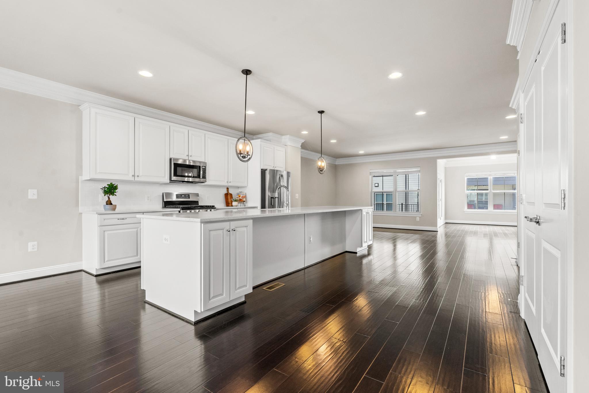 CREST OF ALEXANDRIA - Residential