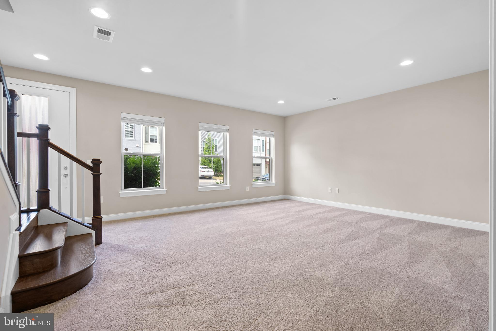 CREST OF ALEXANDRIA - Residential