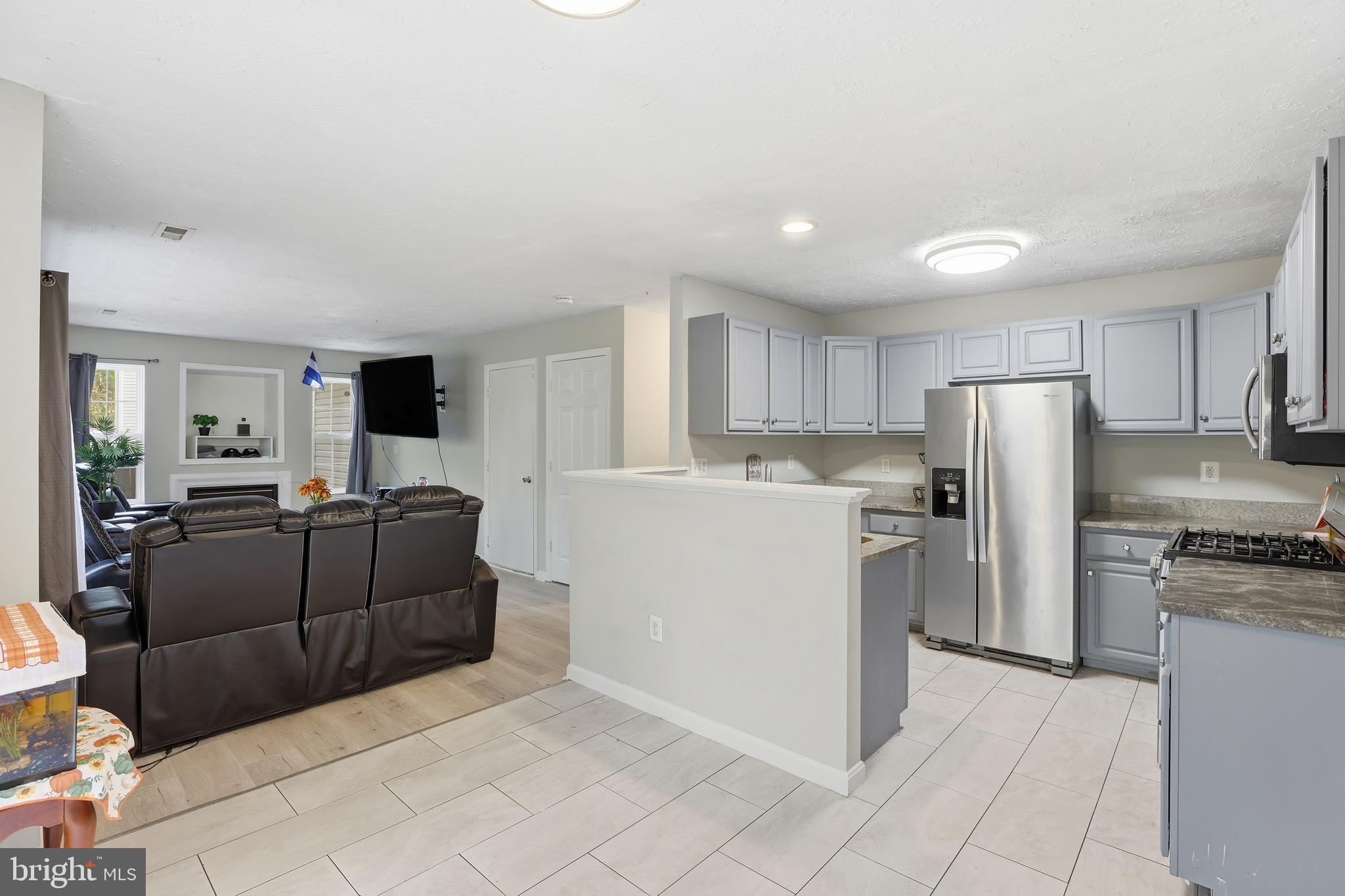 SOMERSET - Residential